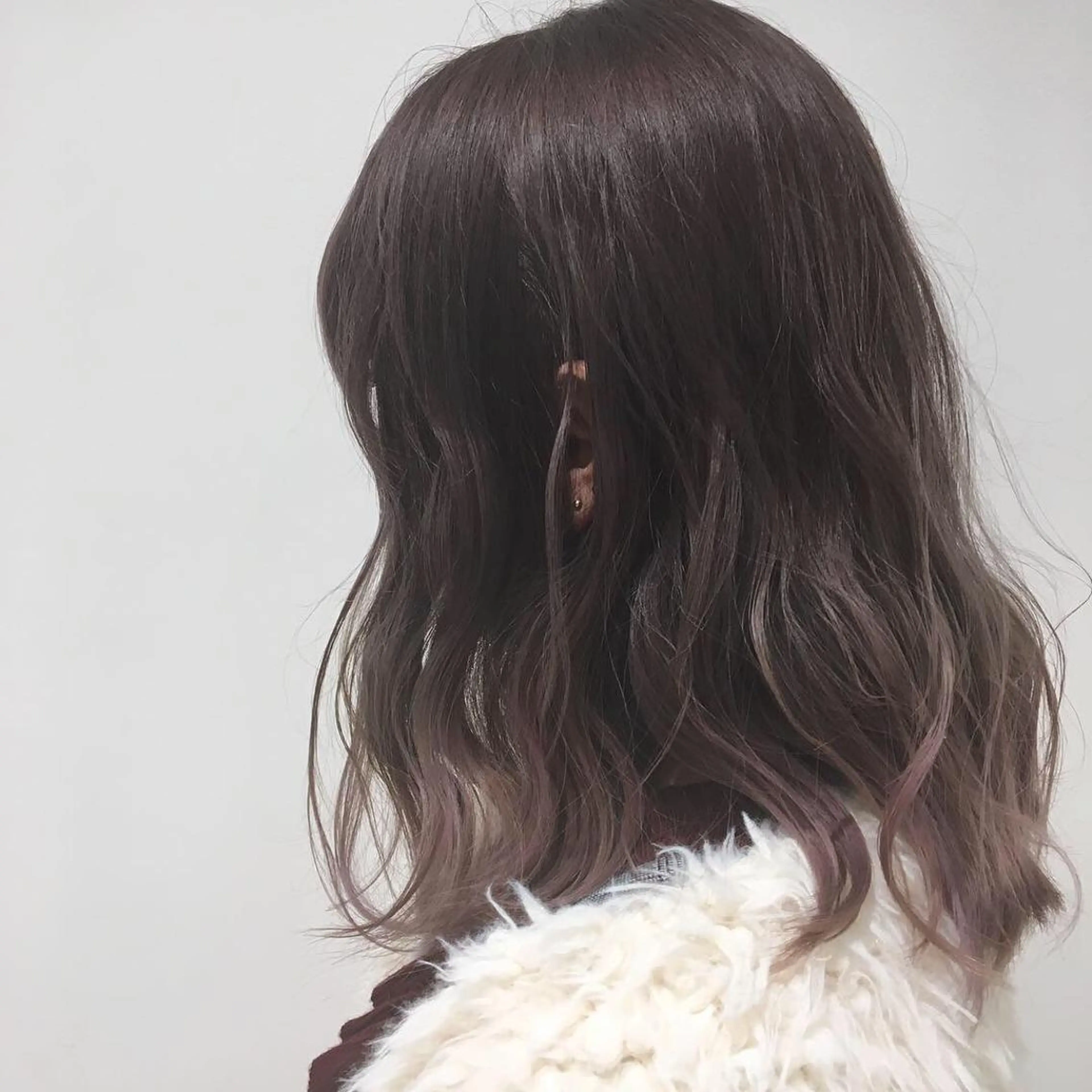 セミロング カラー ベージュカラー ピンクカラー ピンクベージュ loca by tree所属・うる艶暖色カラー HARUNAのヘアスタイル