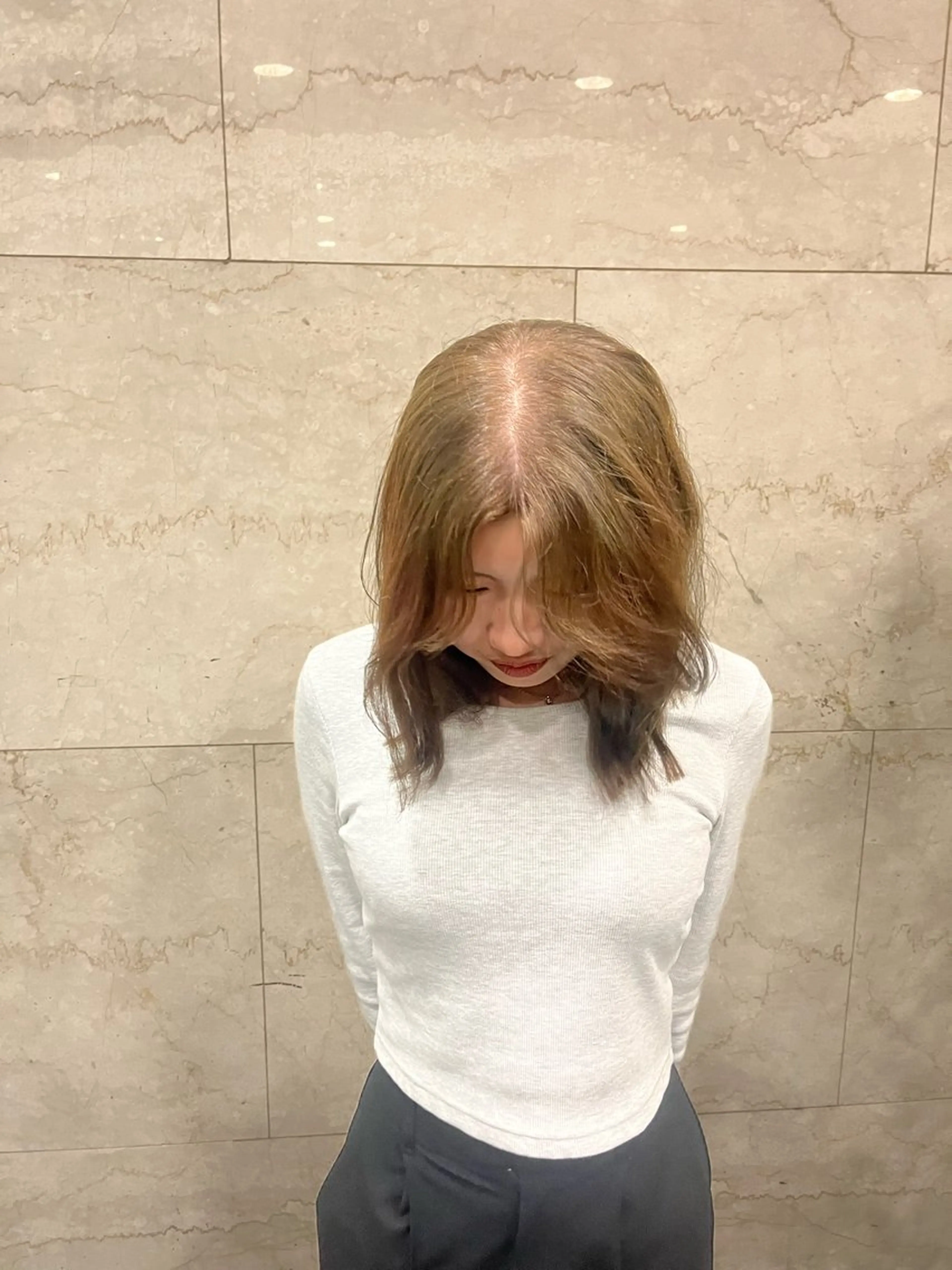 ミディアム カラー ベージュカラー オリーブベージュ えんぐちとも／透明感 カラー／博多ボブのヘアスタイル