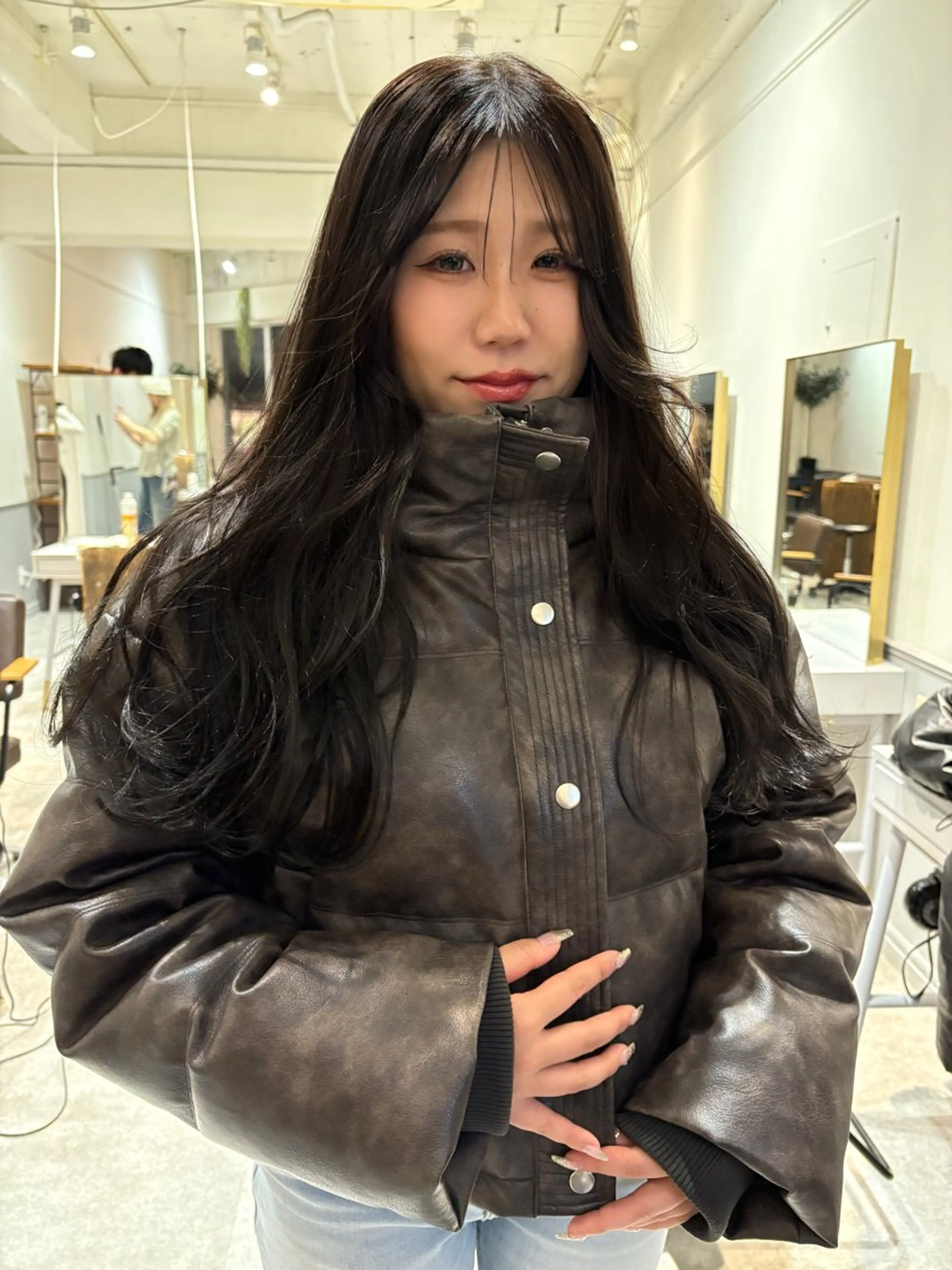 ロング カラー ヘアカラー トリートメント SIKI yuuna モテ韓国ヘア☁️のヘアスタイル