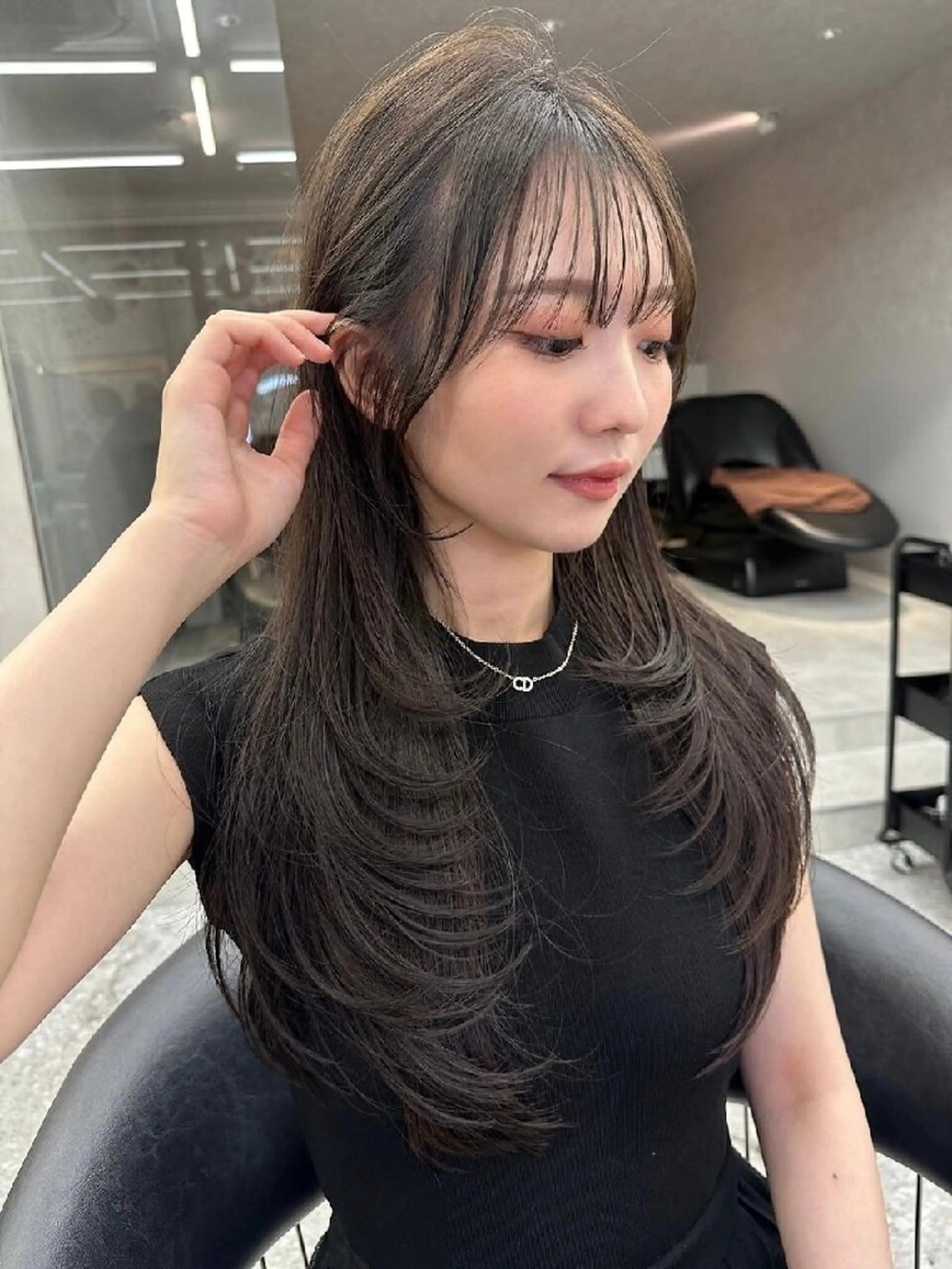 ロング カラー カット ヘアカラー トリートメント Lond Mirrorのヘアスタイル