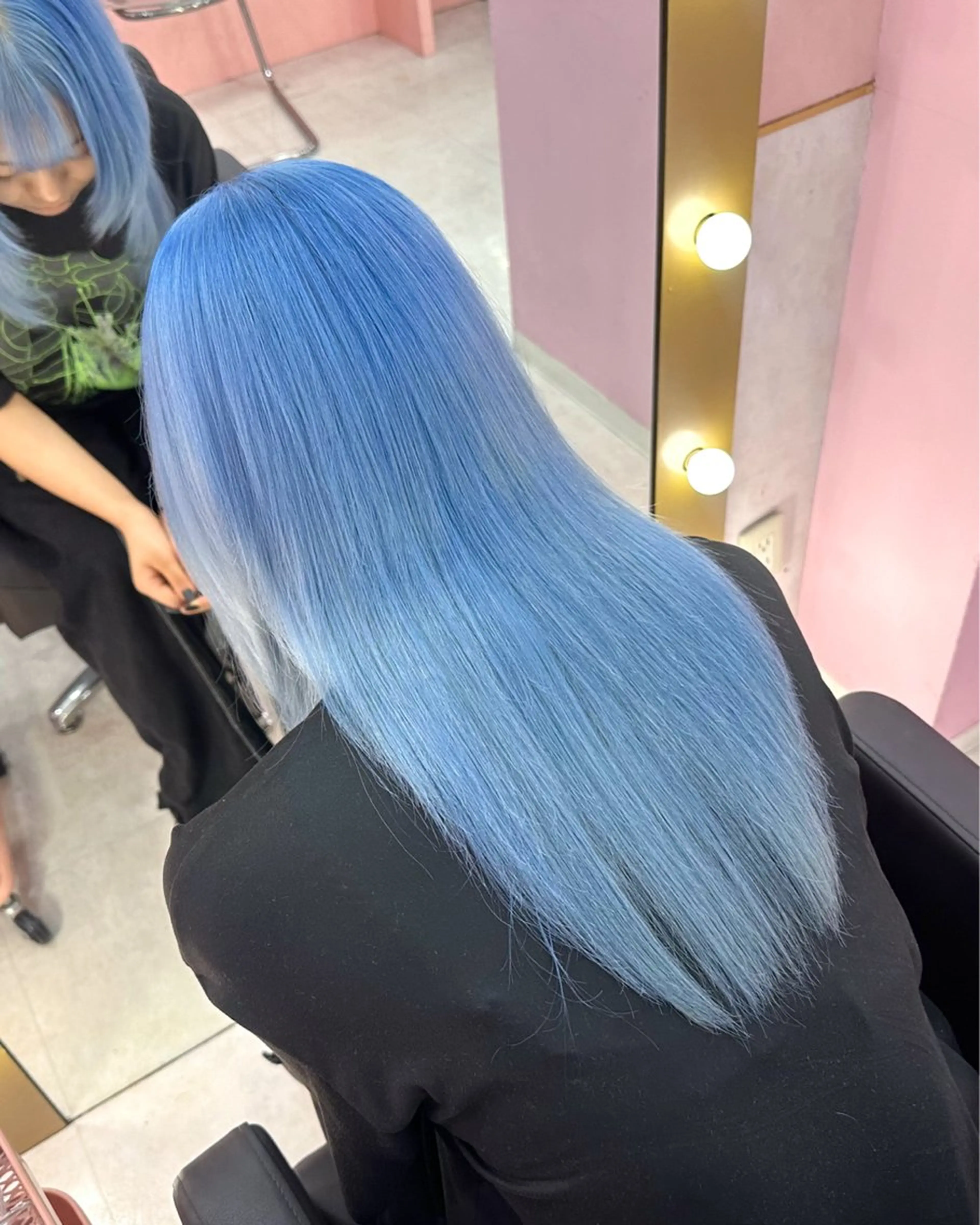 ロング カラー ヘアカラー トリートメント ハイトーン支持率 No.1🦋KOKIのヘアスタイル
