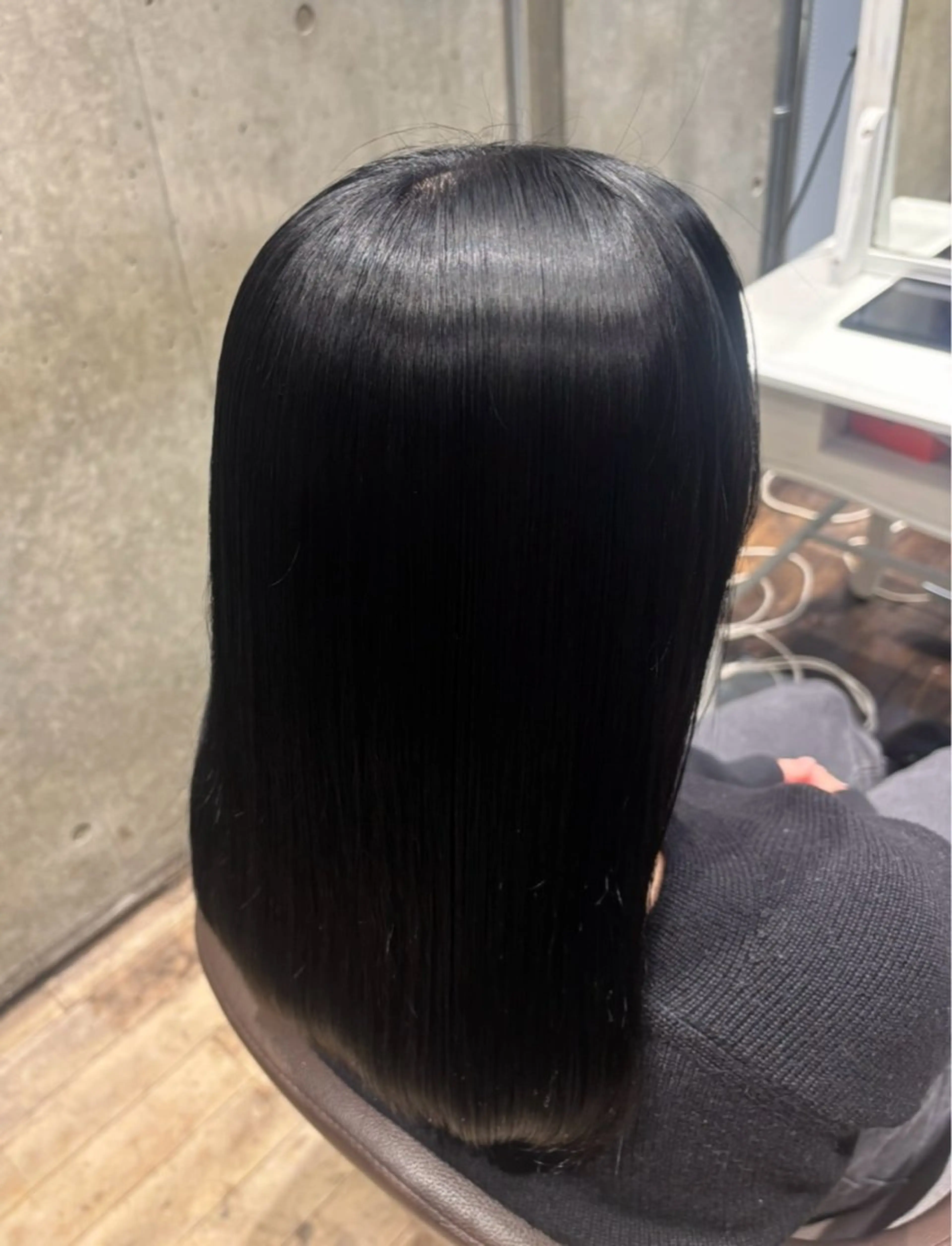 セミロング ヘアカラー 縮毛矯正 トリートメント ⭐️圧倒的艶髪⭐️ Neo⭐️のヘアスタイル