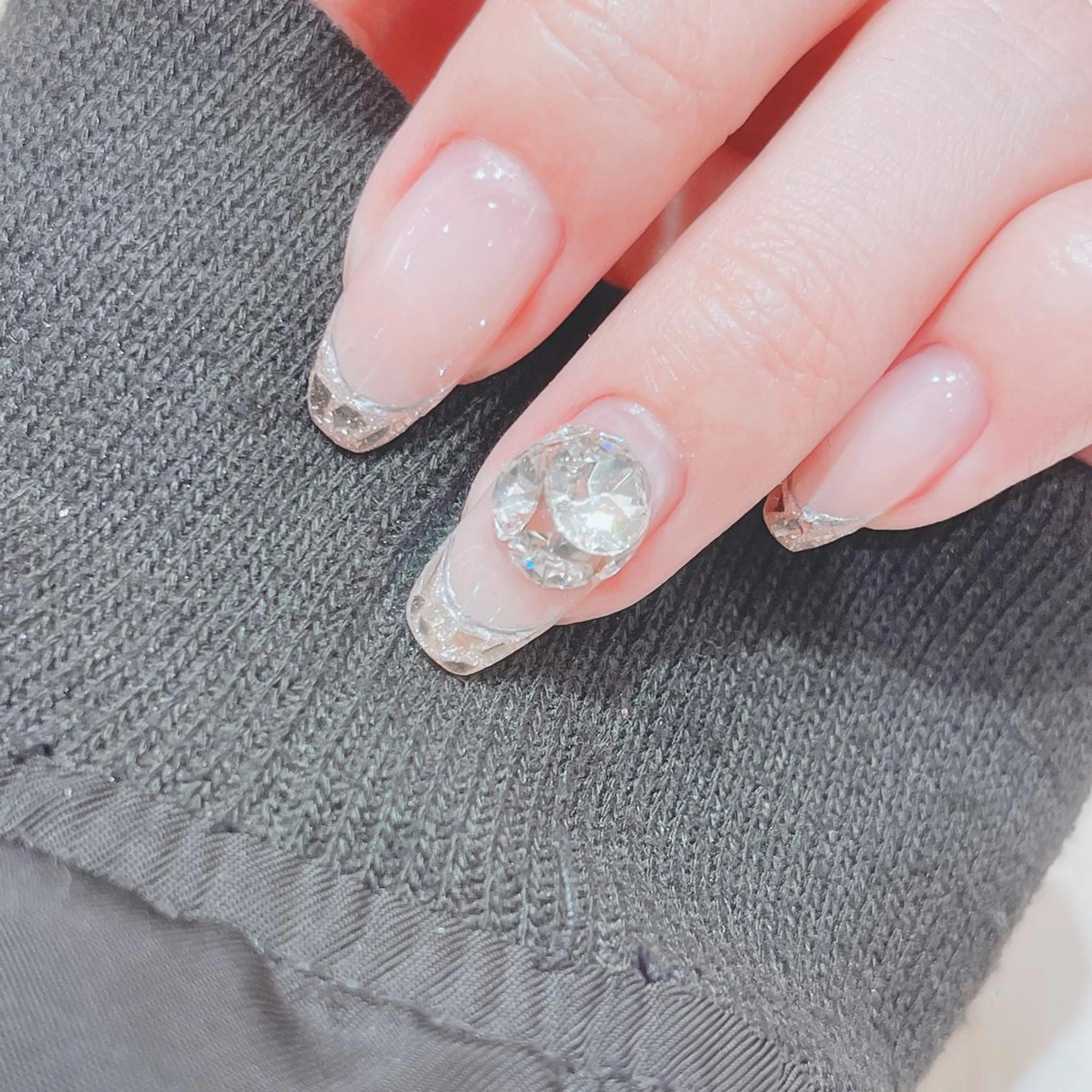 ネイル ストーンネイル ハンドネイル Nailsalon Julius luna所属・Juliusluna FUZUKIのネイルデザイン