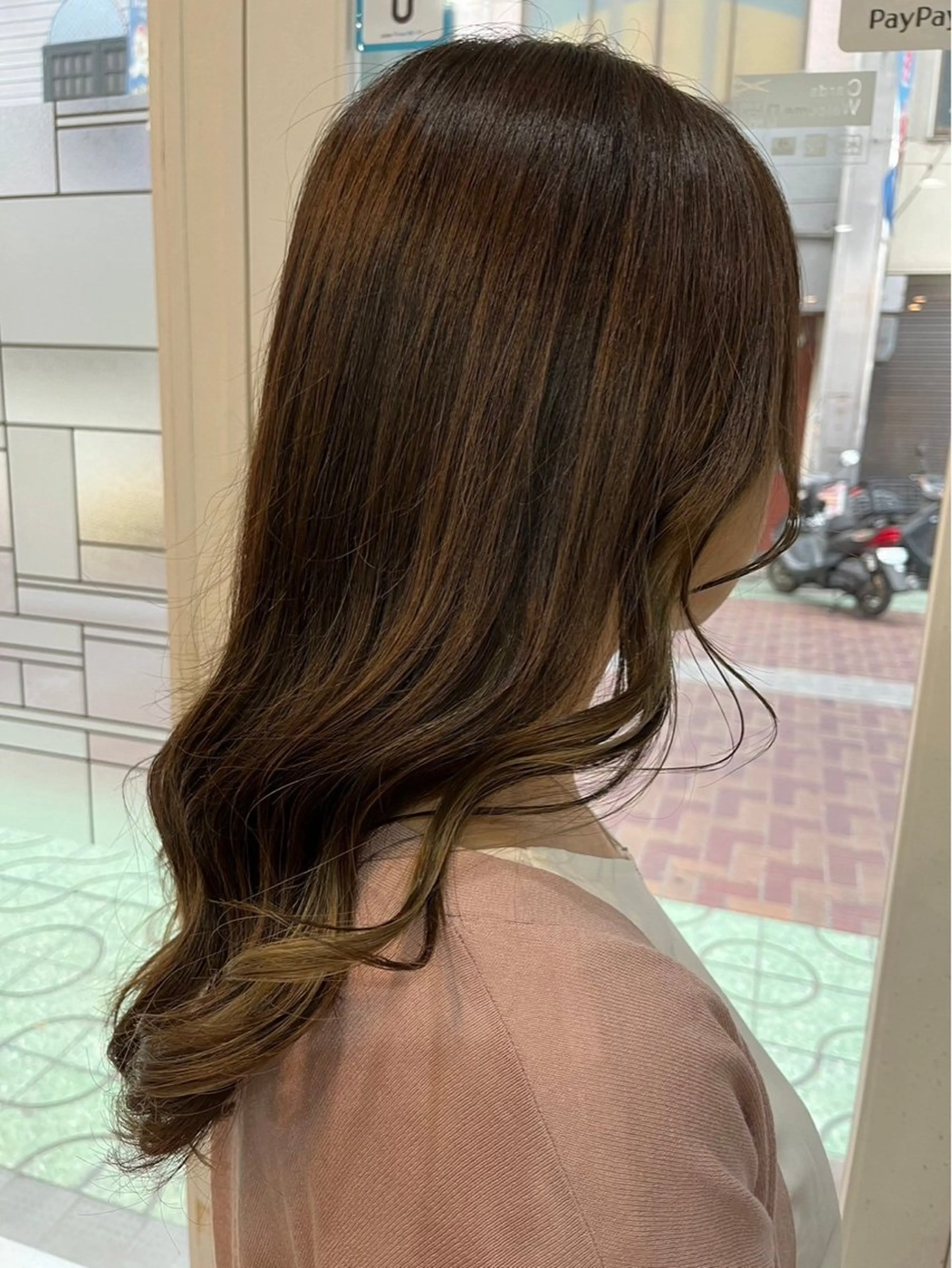 ロング カラー 生尾 虹水のヘアスタイル