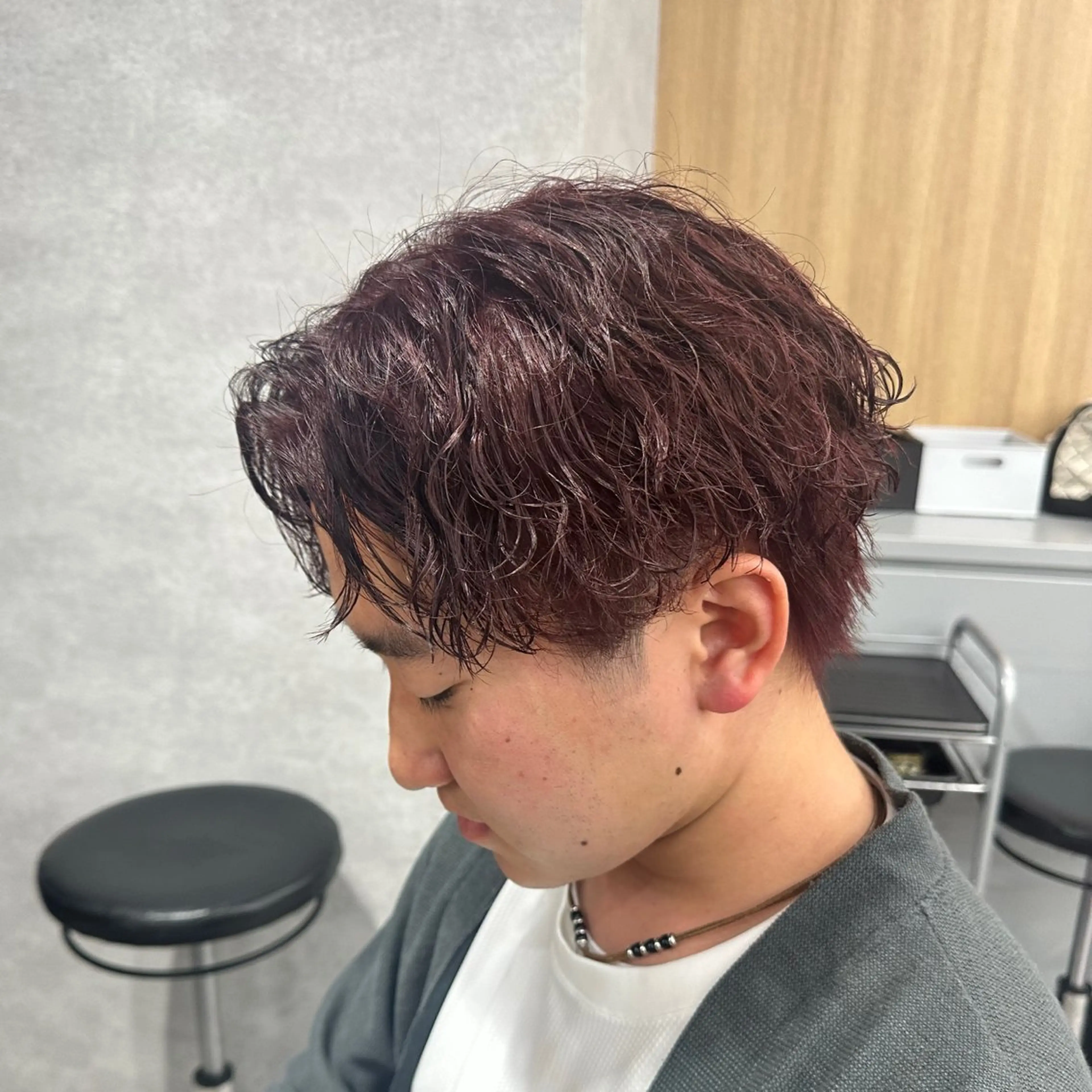 カラー パーマ メンズ メンズブリーチ メンズハイトーン メンズ韓国風 マッシュ メンズウルフカット punel nayu🌻のヘアスタイル