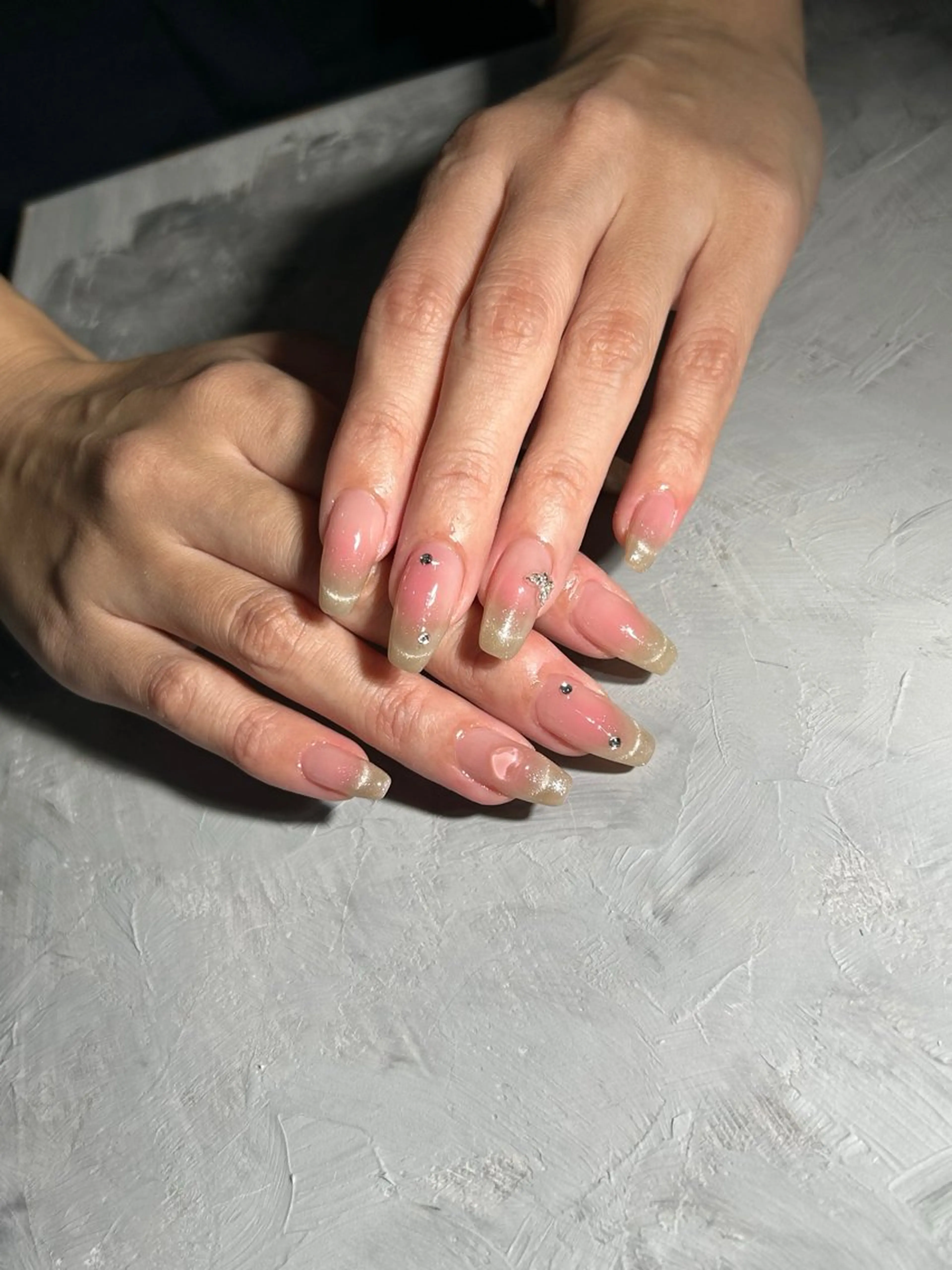 ネイル ハンドネイル Cleo名古屋駅店 🖤Rikoのネイルデザイン