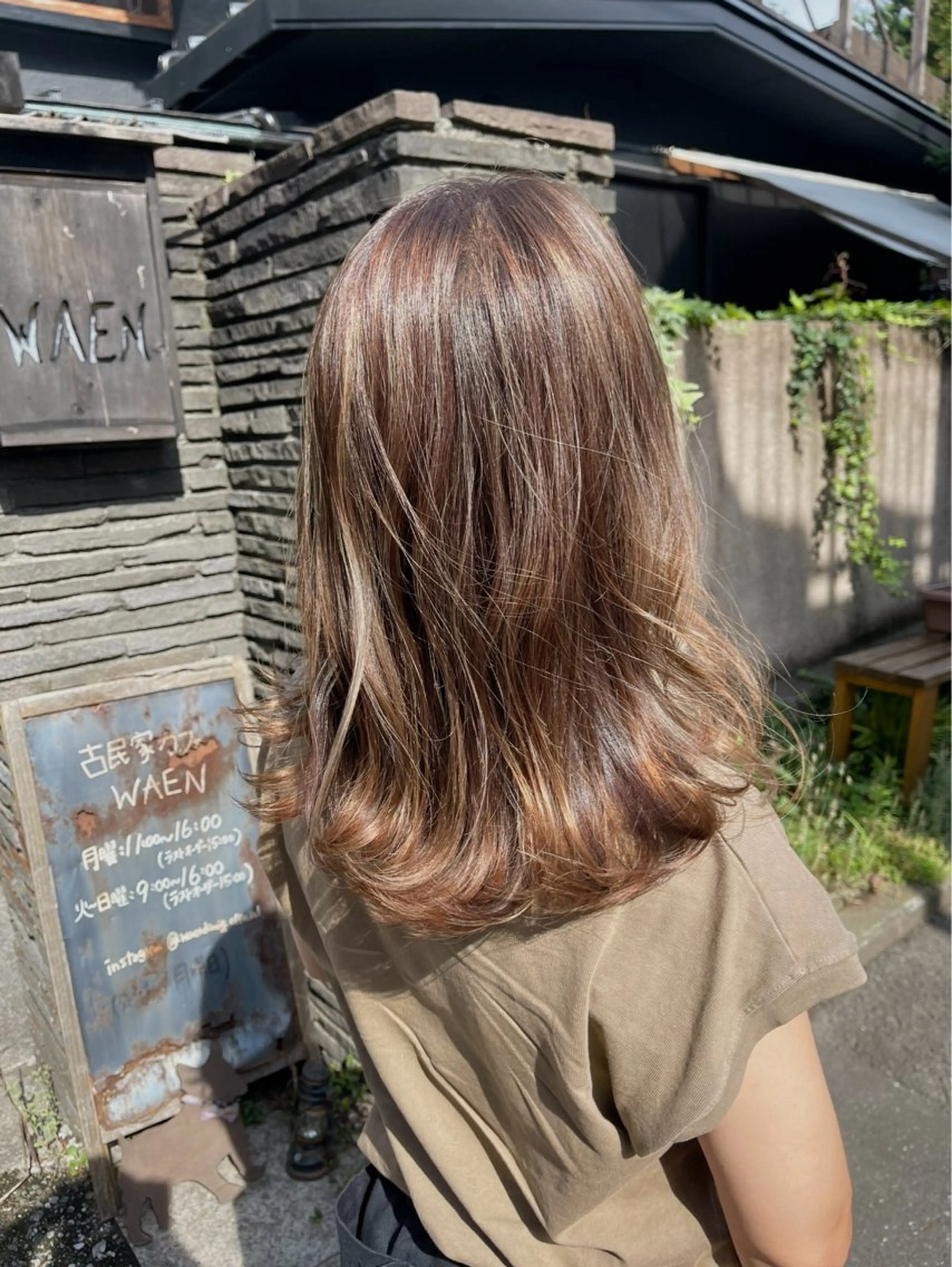 ブリーチハイライト+カット ⚠️黒染め、スーパーロングの方はご予約時にお伝えください。の写真
