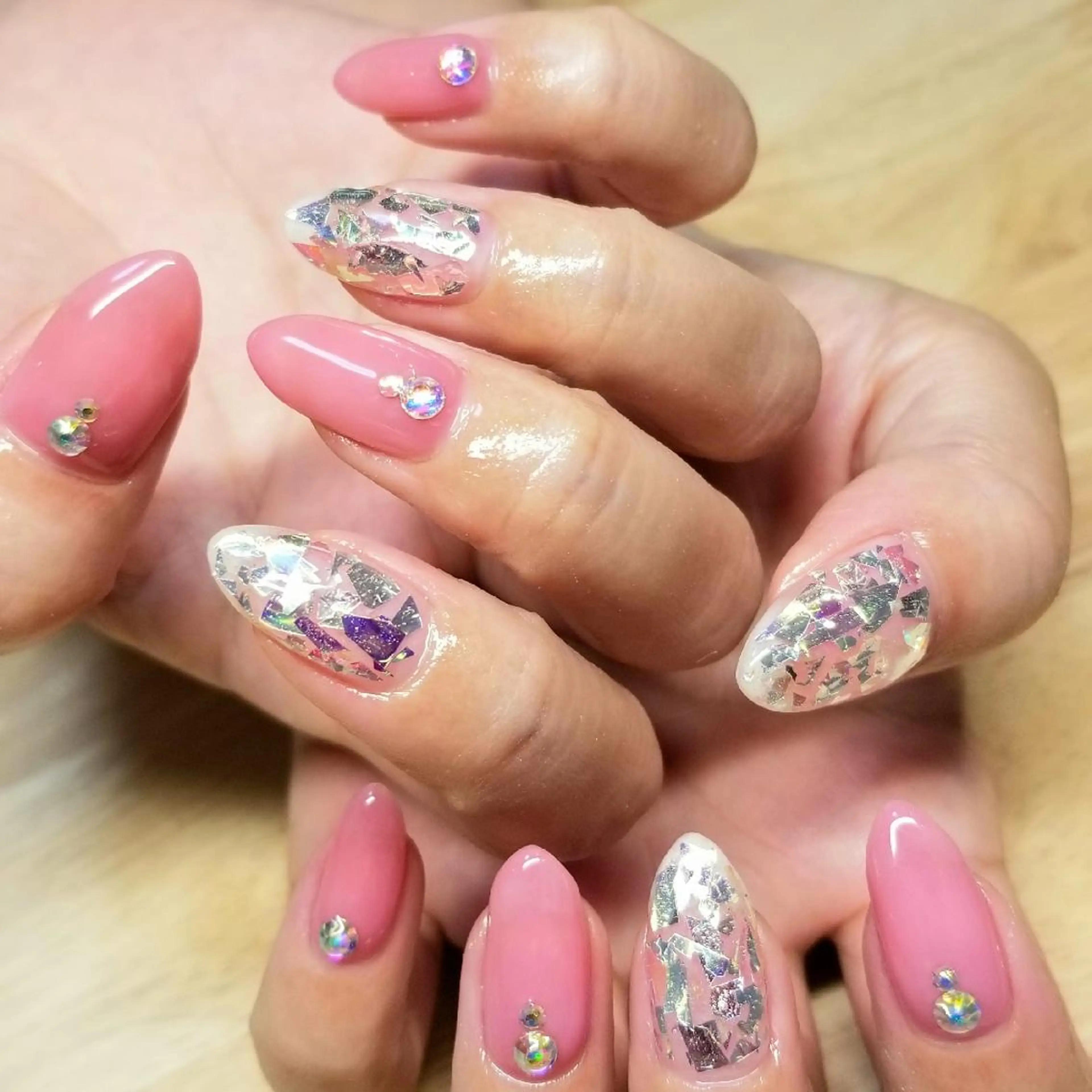ネイル キラキラネイル L'instant  Nail Artzのネイルデザイン