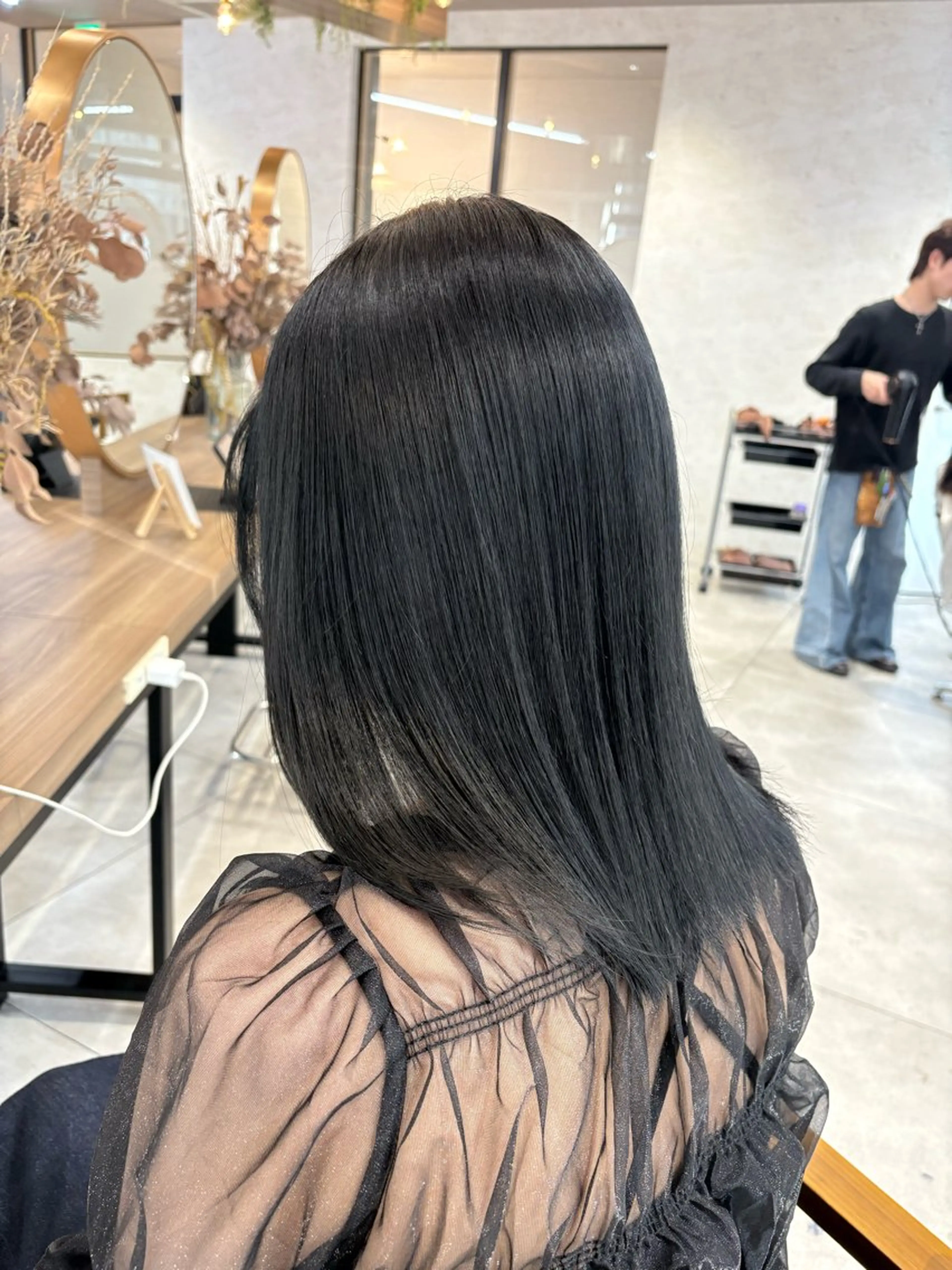 ロング 🧸艶ブリーチ/深み カラー🌺Noa🌺のヘアスタイル