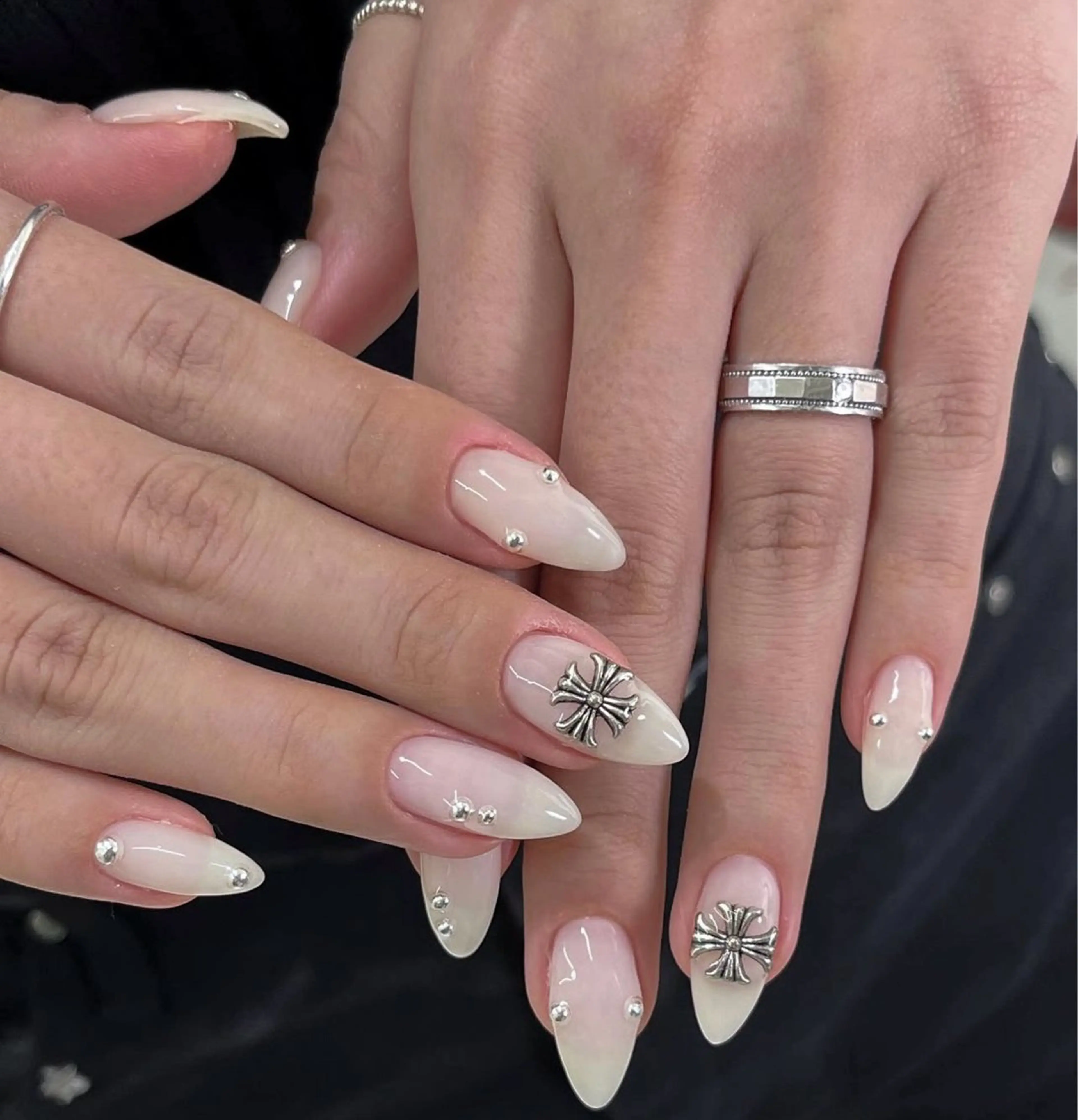 ネイル ハンドネイル ダン チャンのネイルデザイン