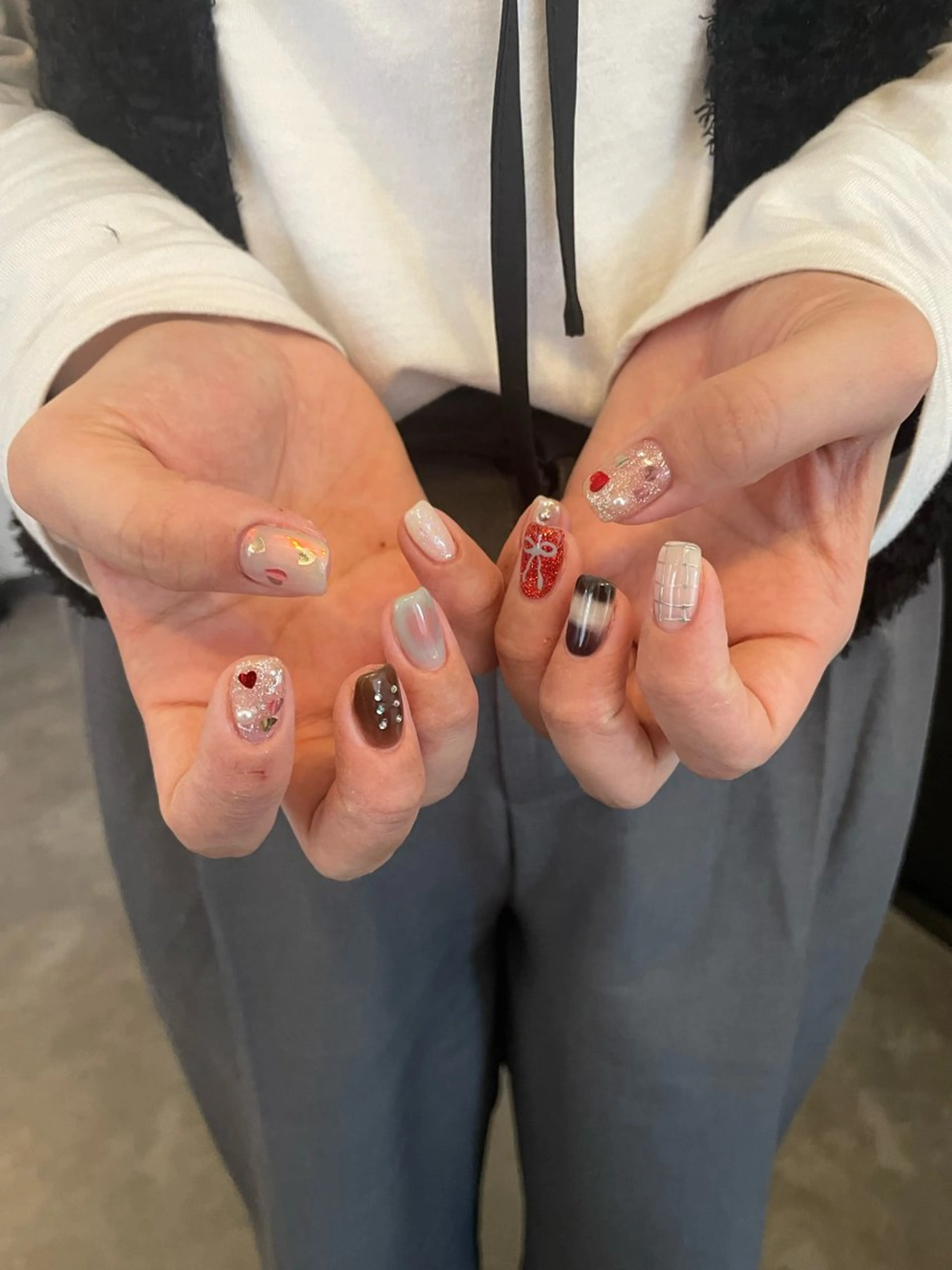 ネイル バレンタイン ハンドネイル roof nailのネイルデザイン