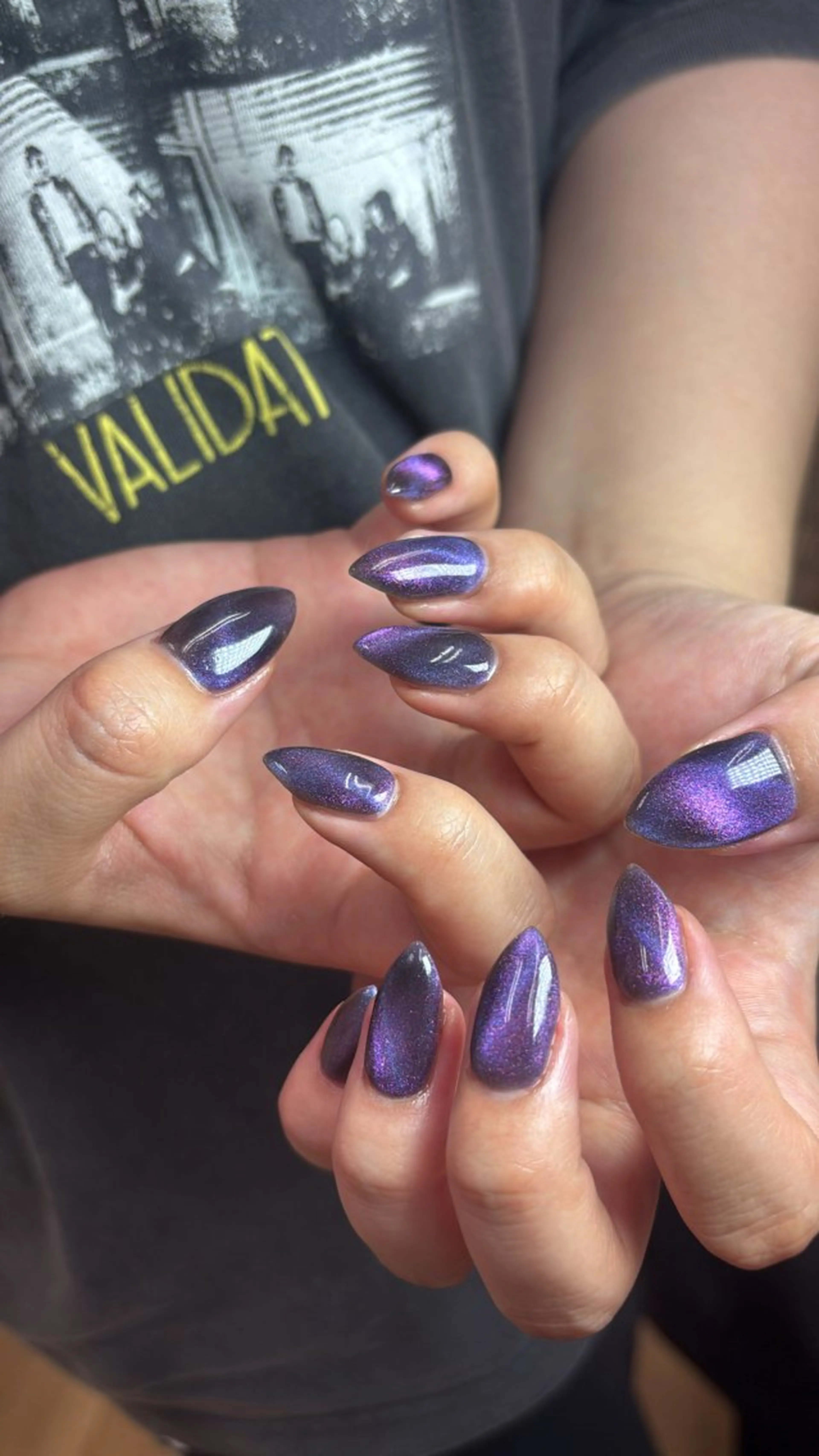 ネイル nailsalon hue所属・小山 羽奈のネイルデザイン