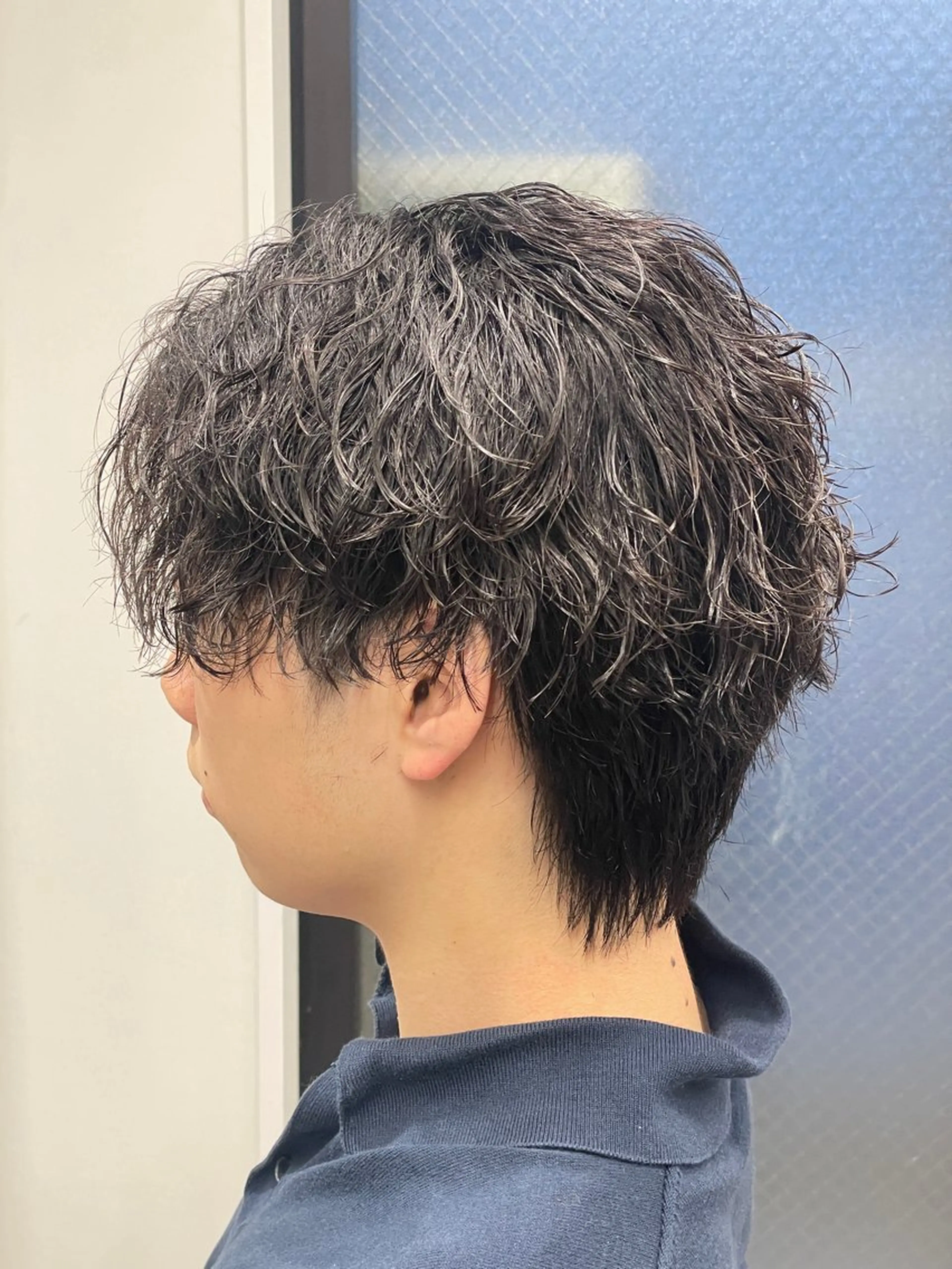 ミディアム パーマ メンズ ミディアムパーマ センターパート メンズパーマ くせ毛 カット パーマ 🐉新宿/メンズ ツイスパ/クレア🐉のヘアスタイル