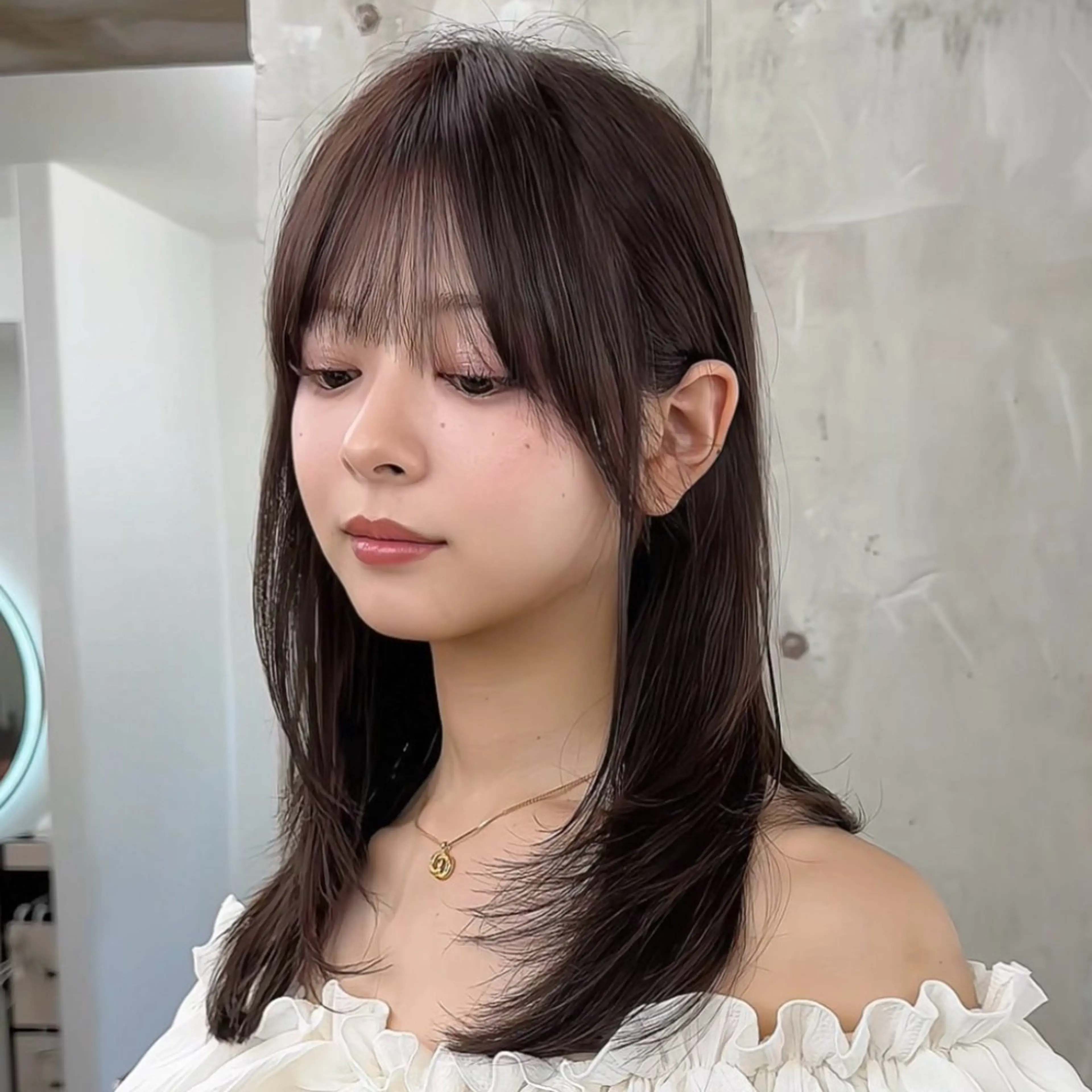 セミロング カラー ベージュカラー ラベンダーカラー ラベンダーベージュ レイヤーカット 透明感/レイヤー/ ベージュ/みっきーのヘアスタイル