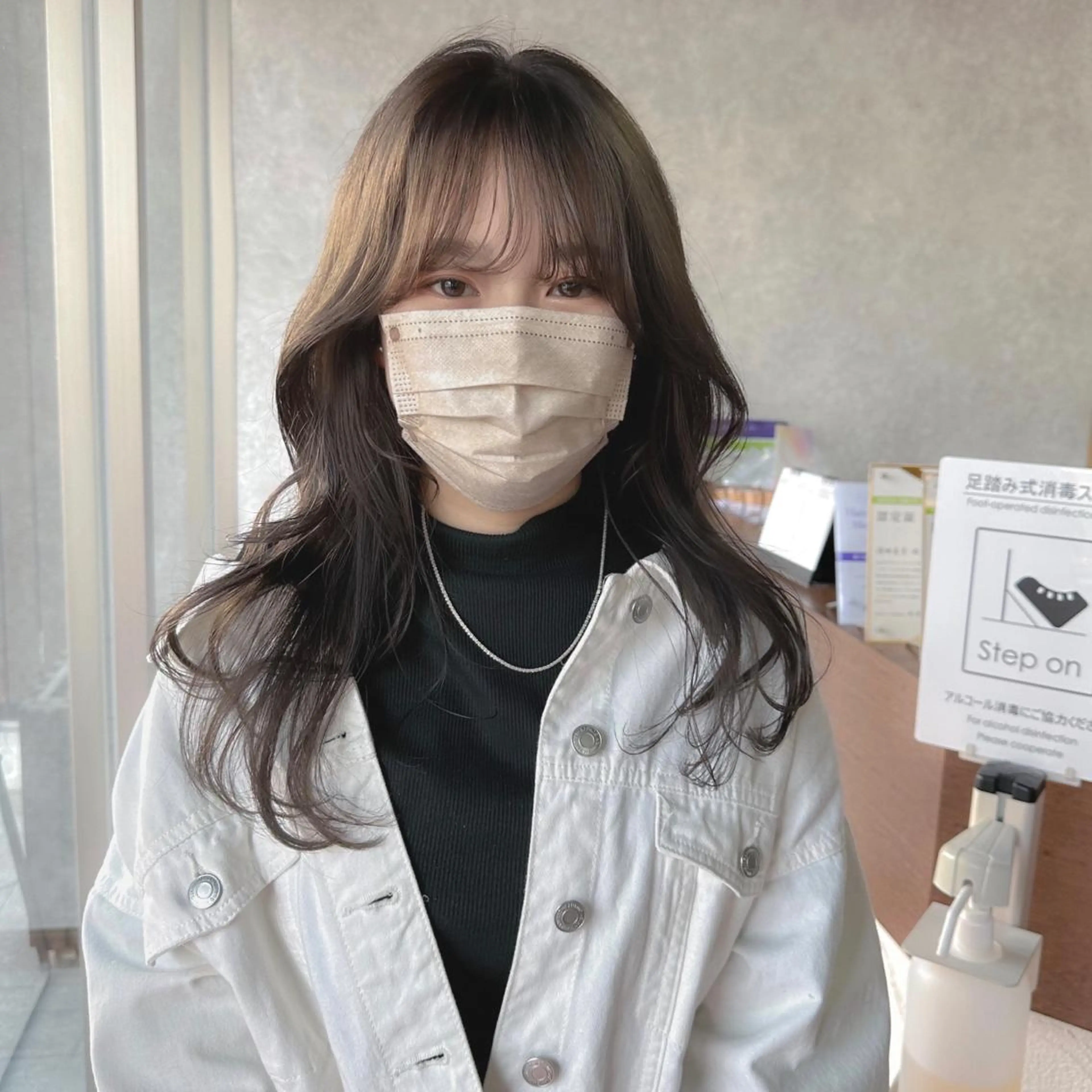 セミロング カラー 韓国風ヘア レイヤーカット ヘアカラー トリートメント 高橋 みく/ minim 暖色のヘアスタイル