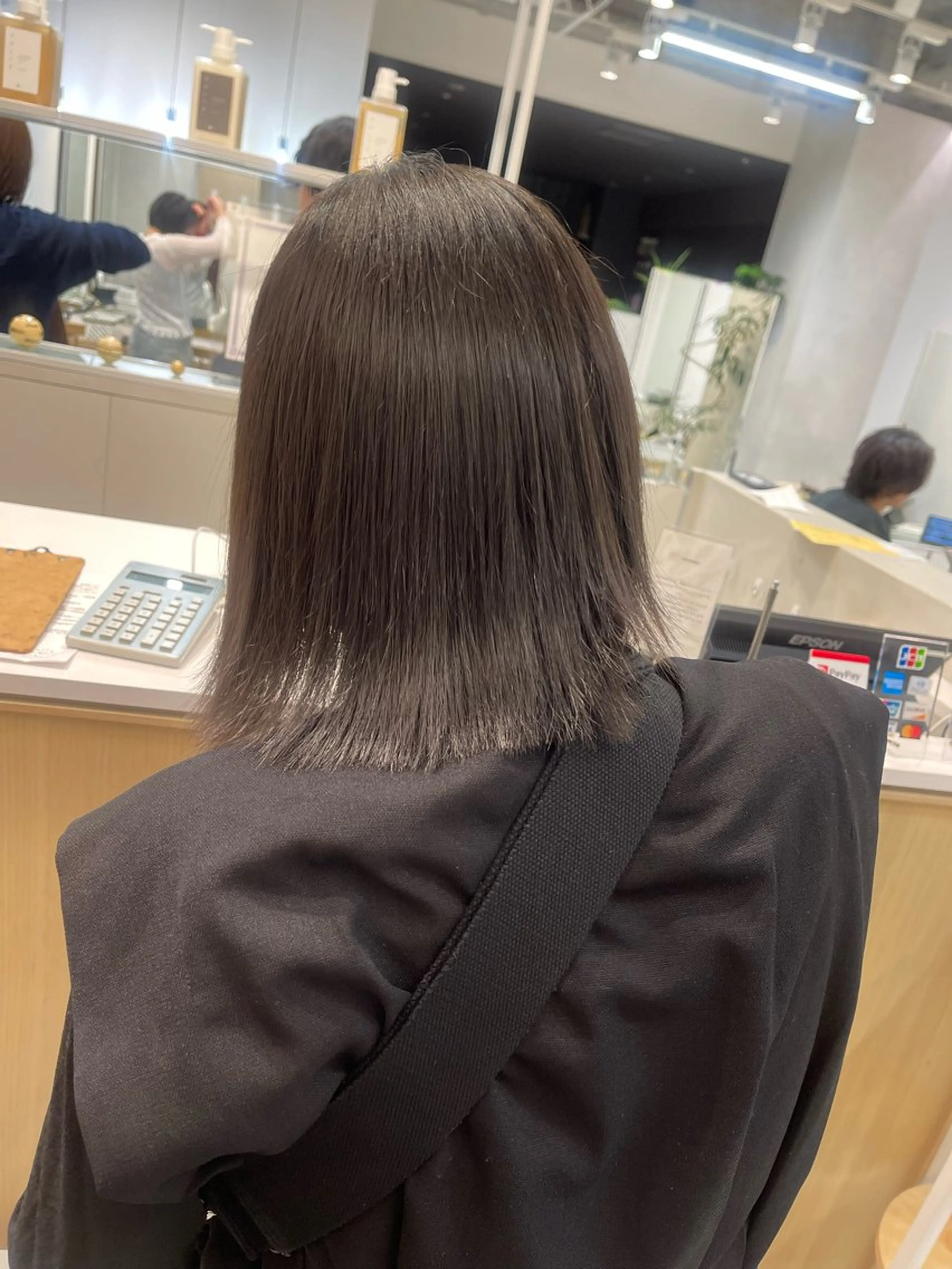 セミロング カット 縮毛矯正 トリートメント 🎀縮毛矯正／メンズ パーマ🌀／りんのヘアスタイル