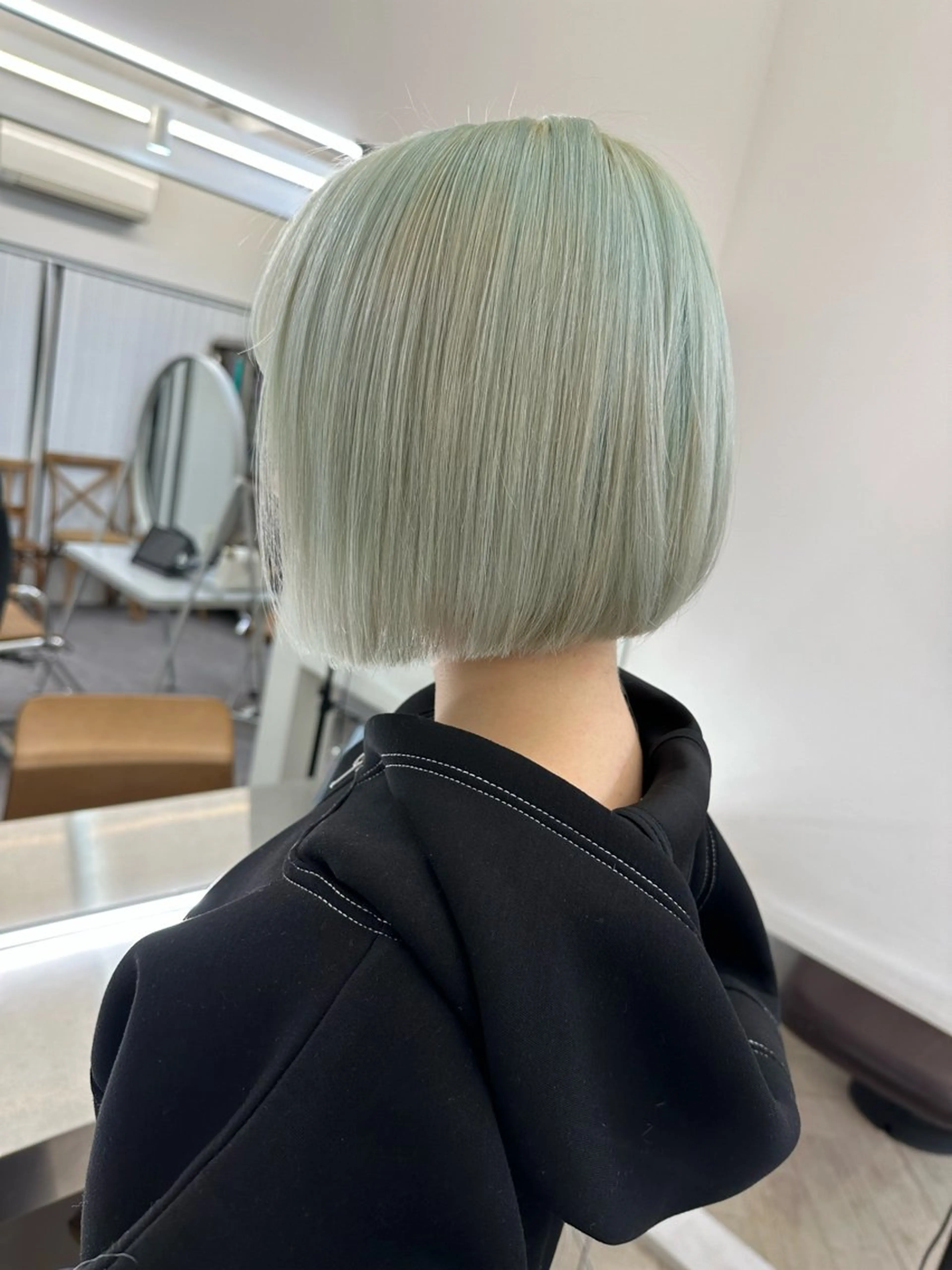 ショート カラー YUUKI/艶カラー レイヤーカットのヘアスタイル