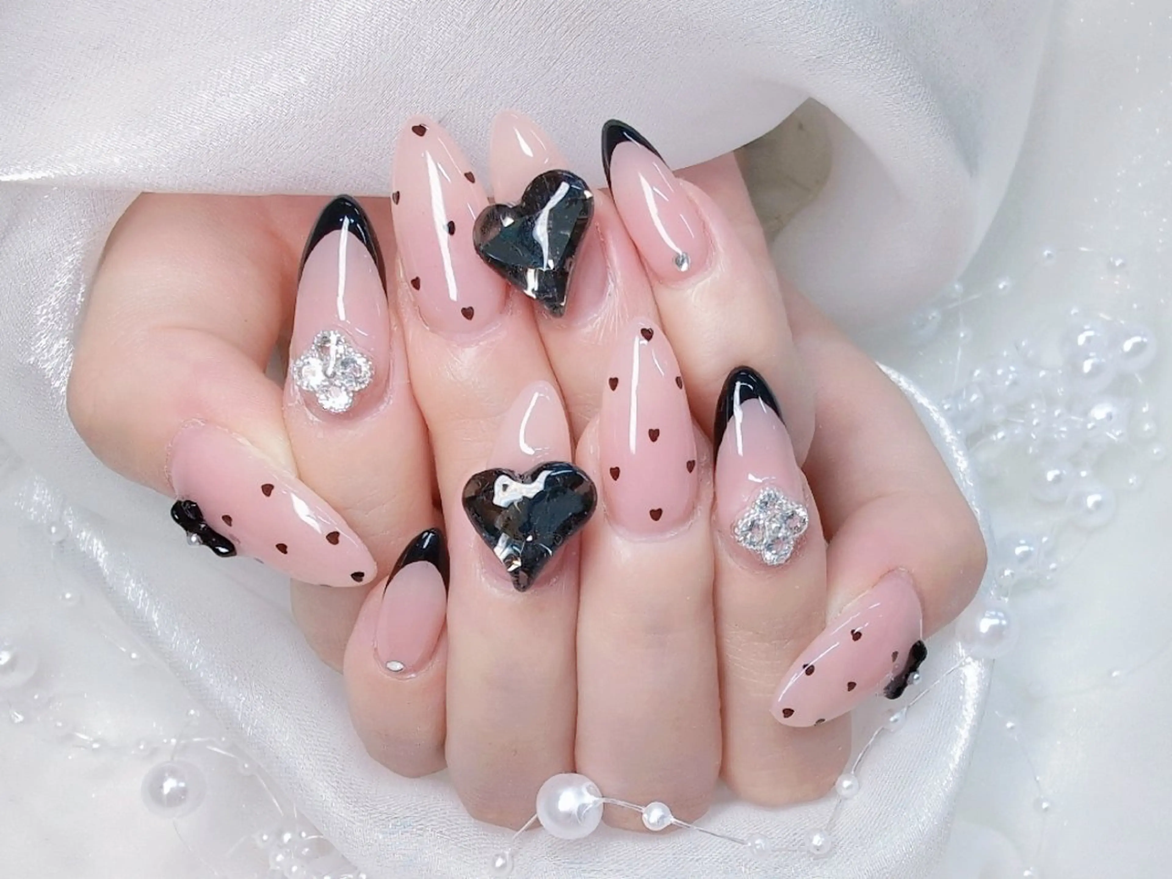ネイル 長さ出し フラッシュネイル フレンチネイル キラキラネイル ラメ(グリッター) Chouette Nailのネイルデザイン