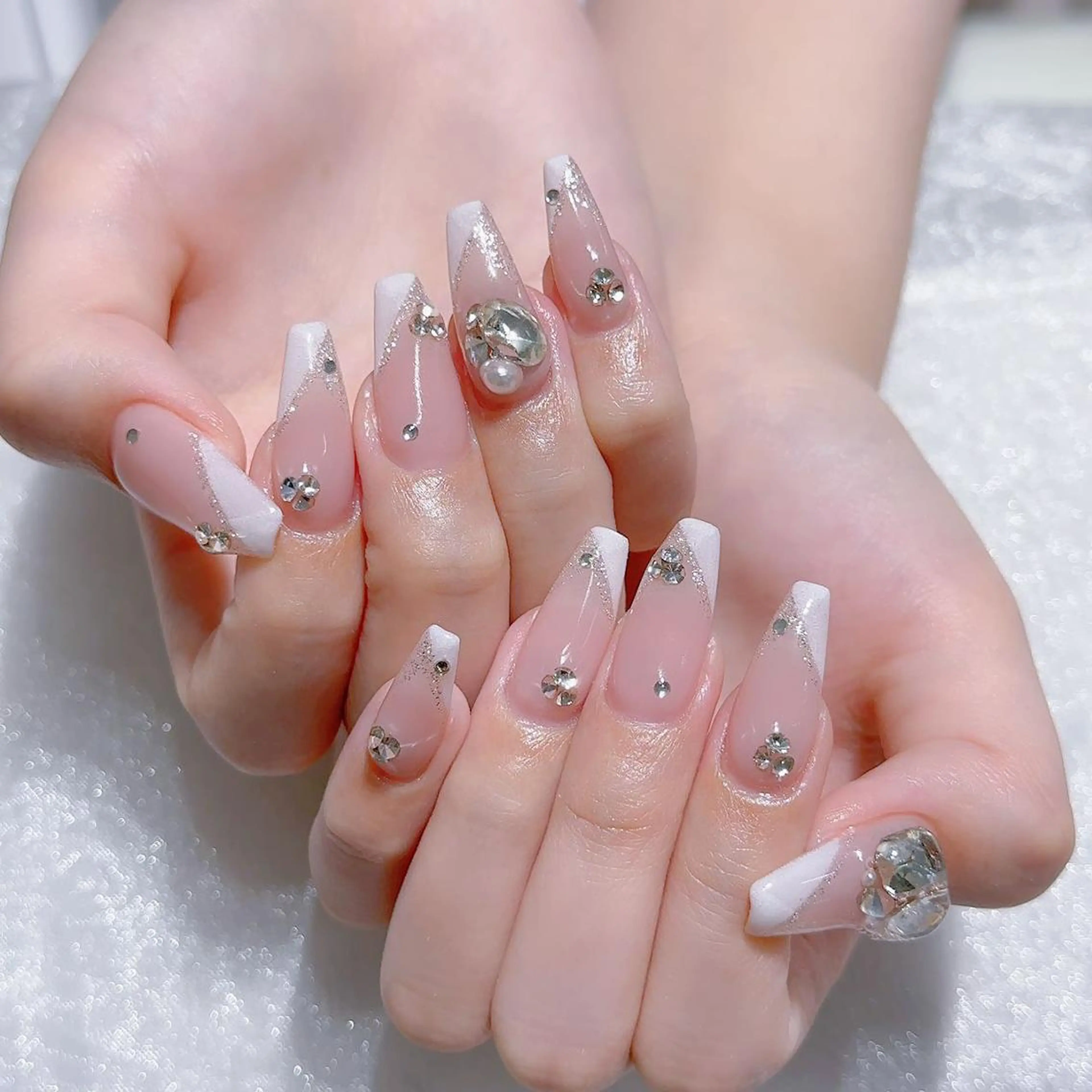 ネイル ハンドネイル Queens momoのネイルデザイン