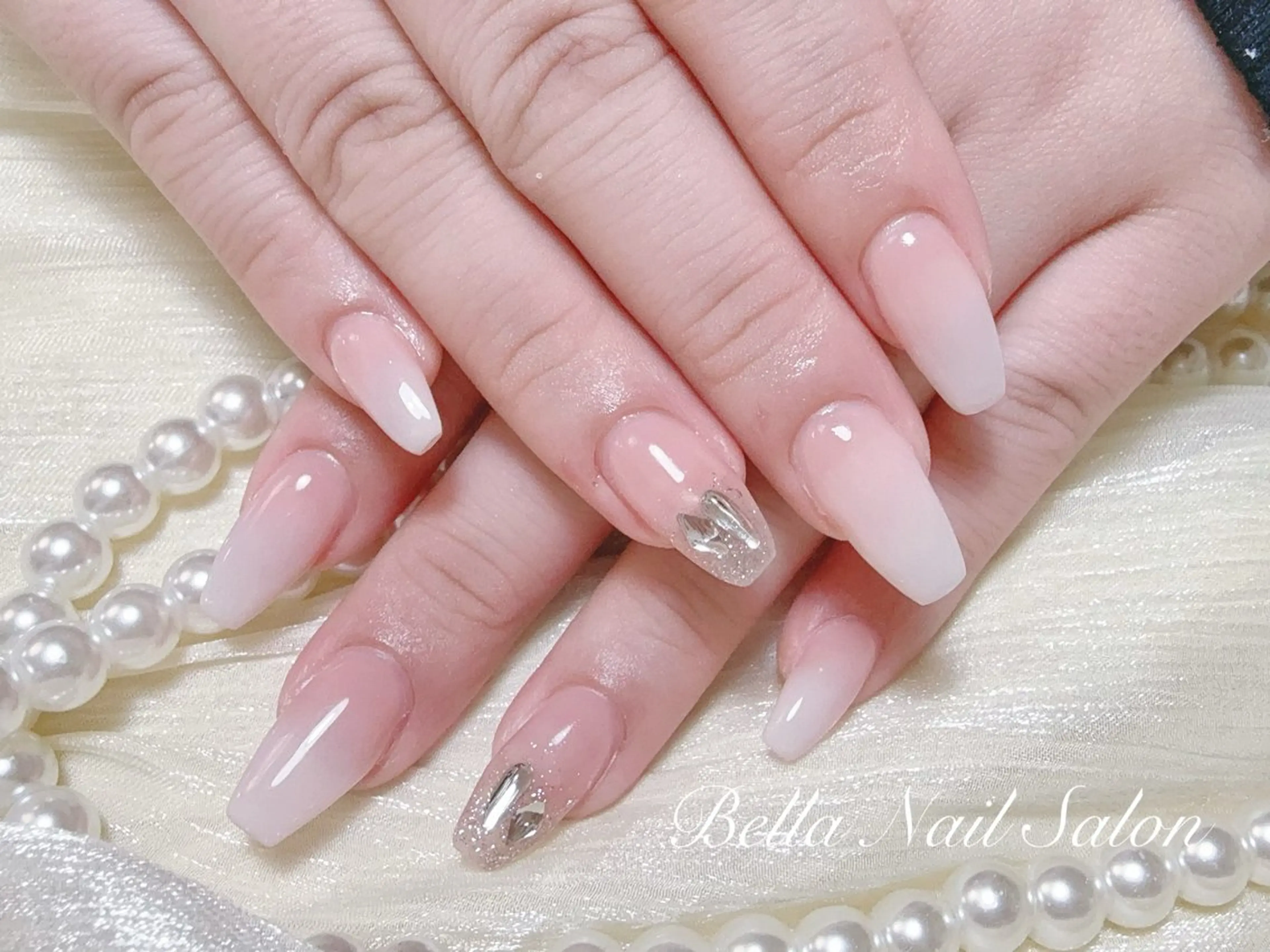 ネイル ハンドネイル Bella Nail Salonパラジェルのネイルデザイン