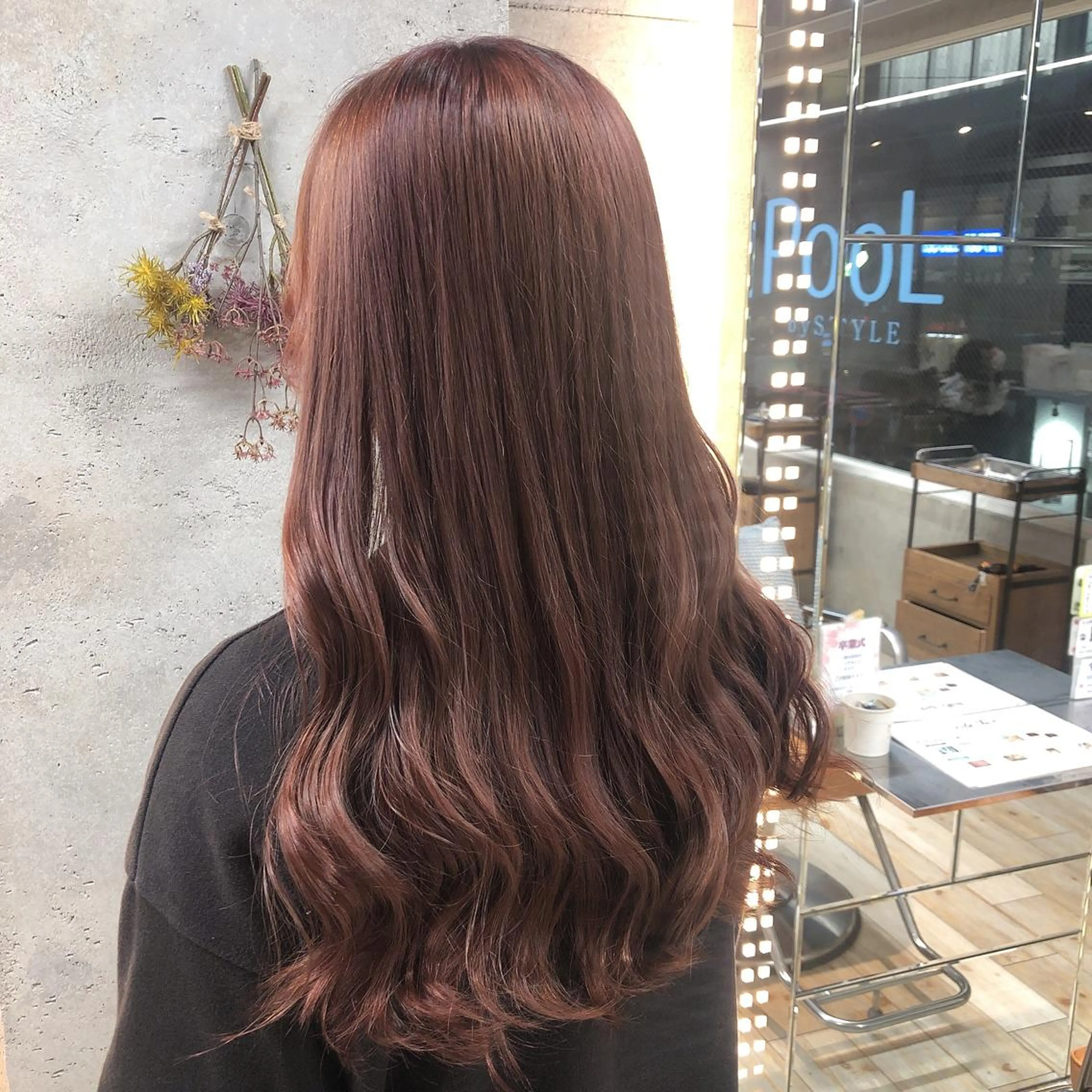 ロング カラー ベージュカラー ピンクカラー ピンクベージュ wakana 【ブリーチカラー】のヘアスタイル