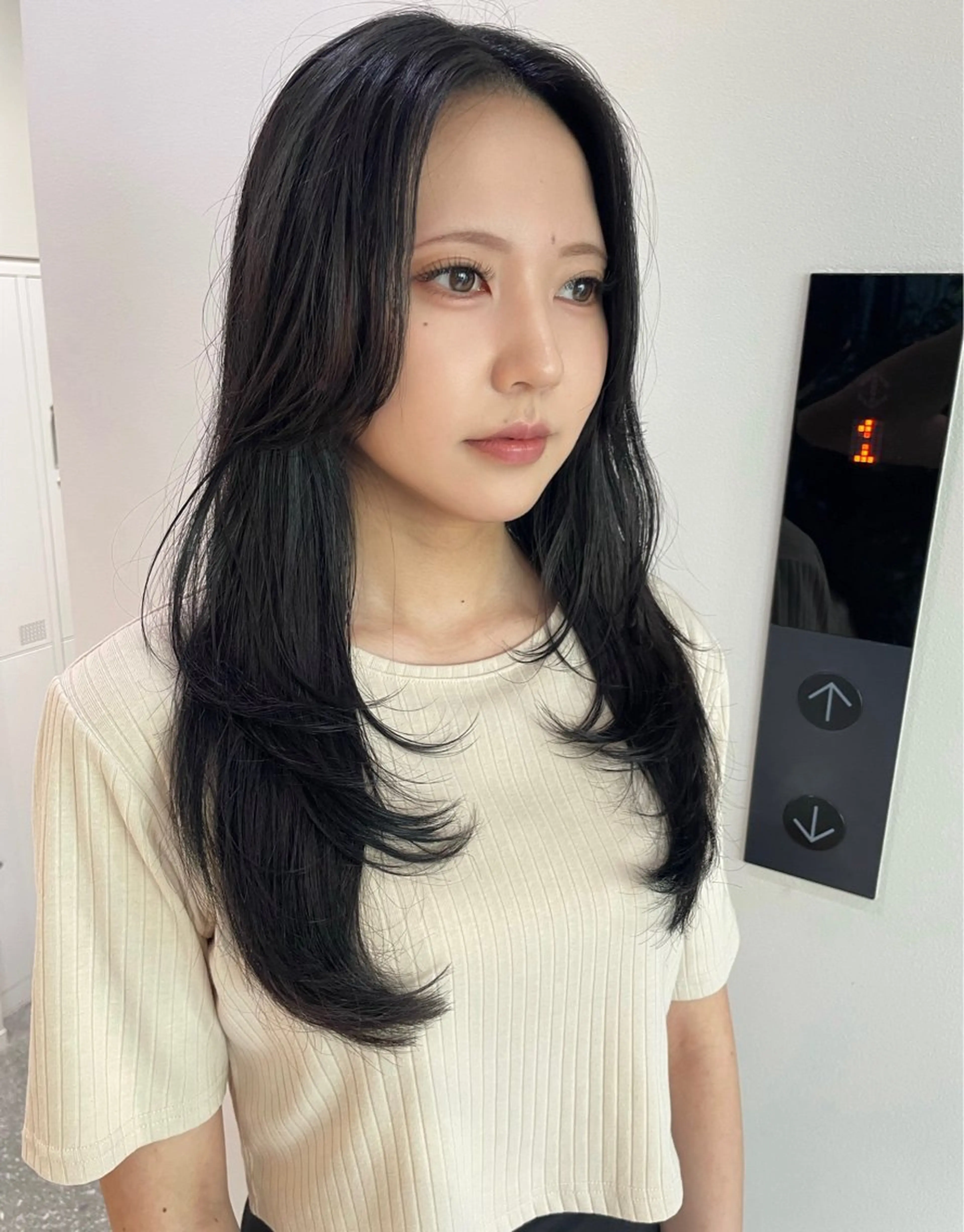 セミロング レイヤーカット AUBEHAIRnoa熊谷店所属・中島紫乃  レイヤー 🇰🇷🌈のヘアスタイル