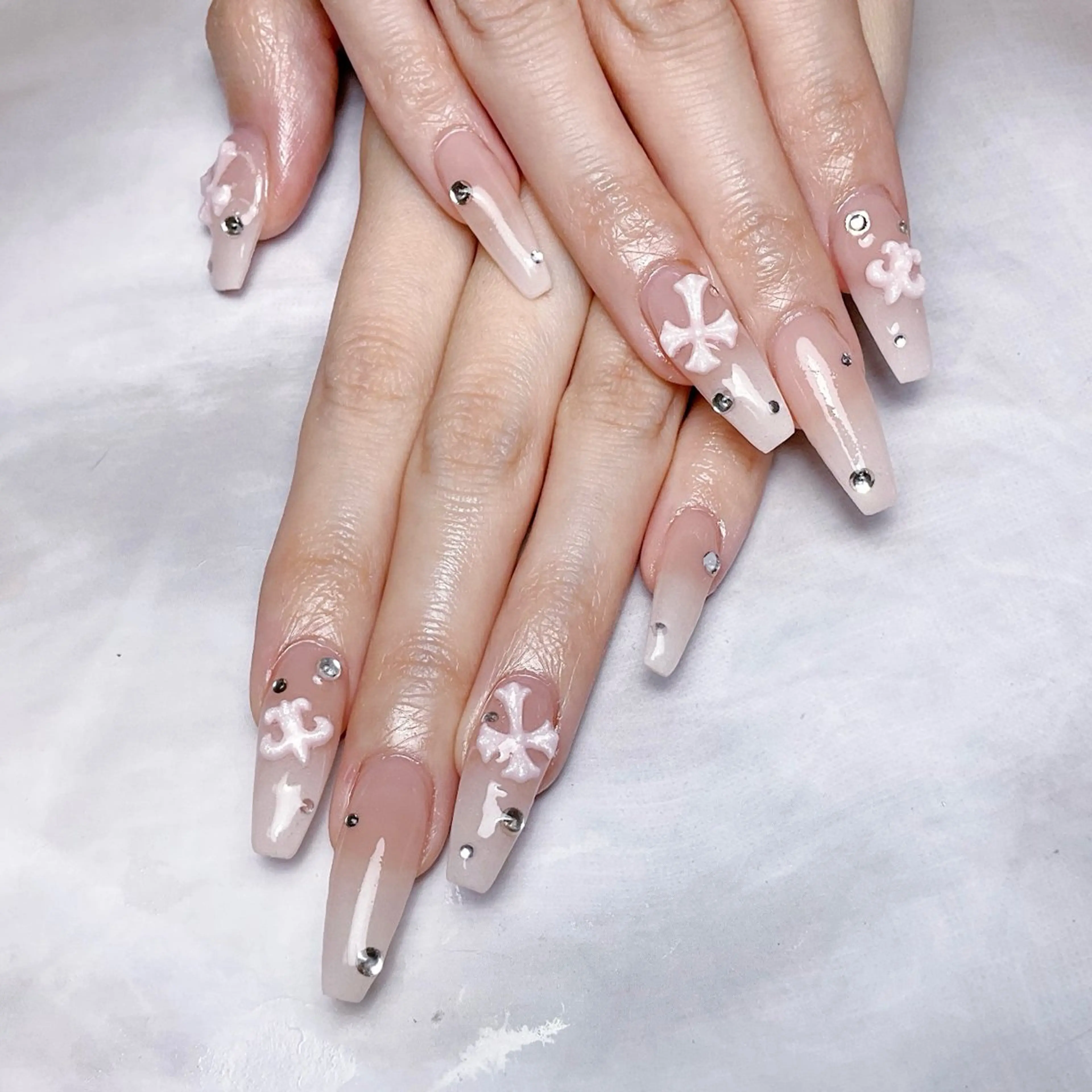 ネイル ハンドネイル 🌈Yun nail hyejin💋のネイルデザイン