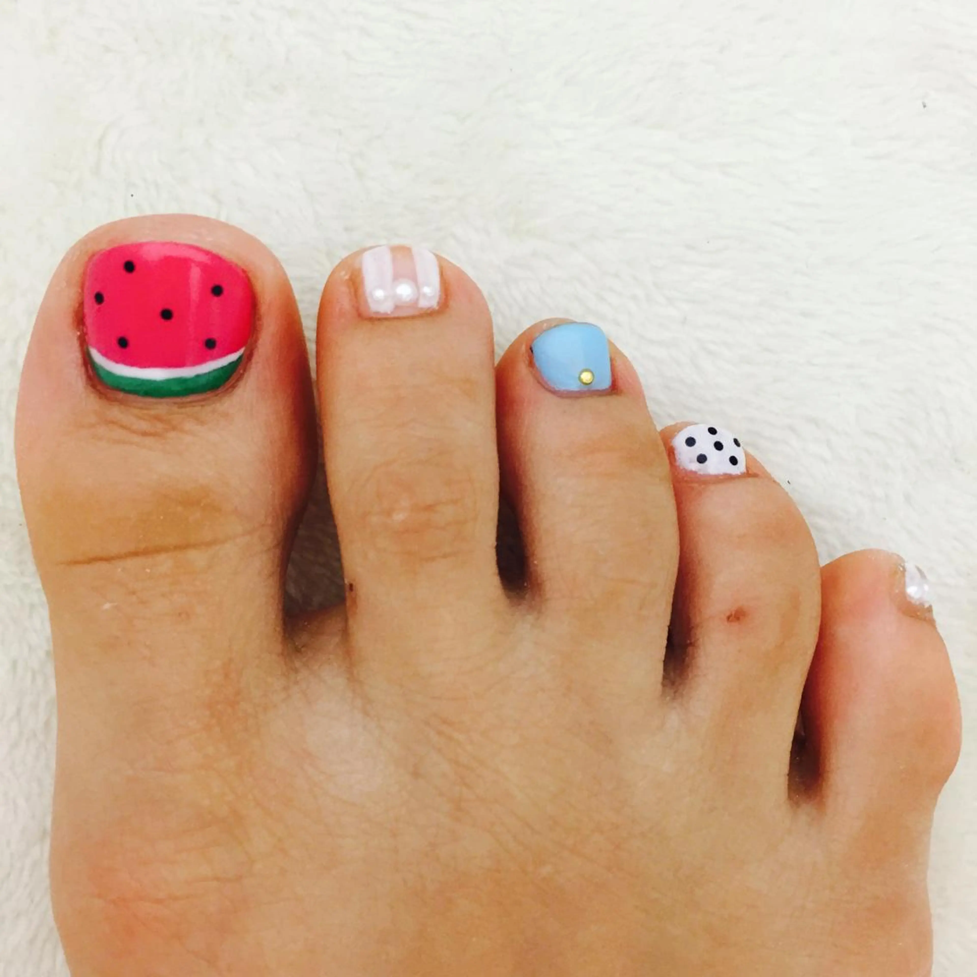 ネイル フットネイル Sympa 𝓜iwako🐰ᩚのネイルデザイン