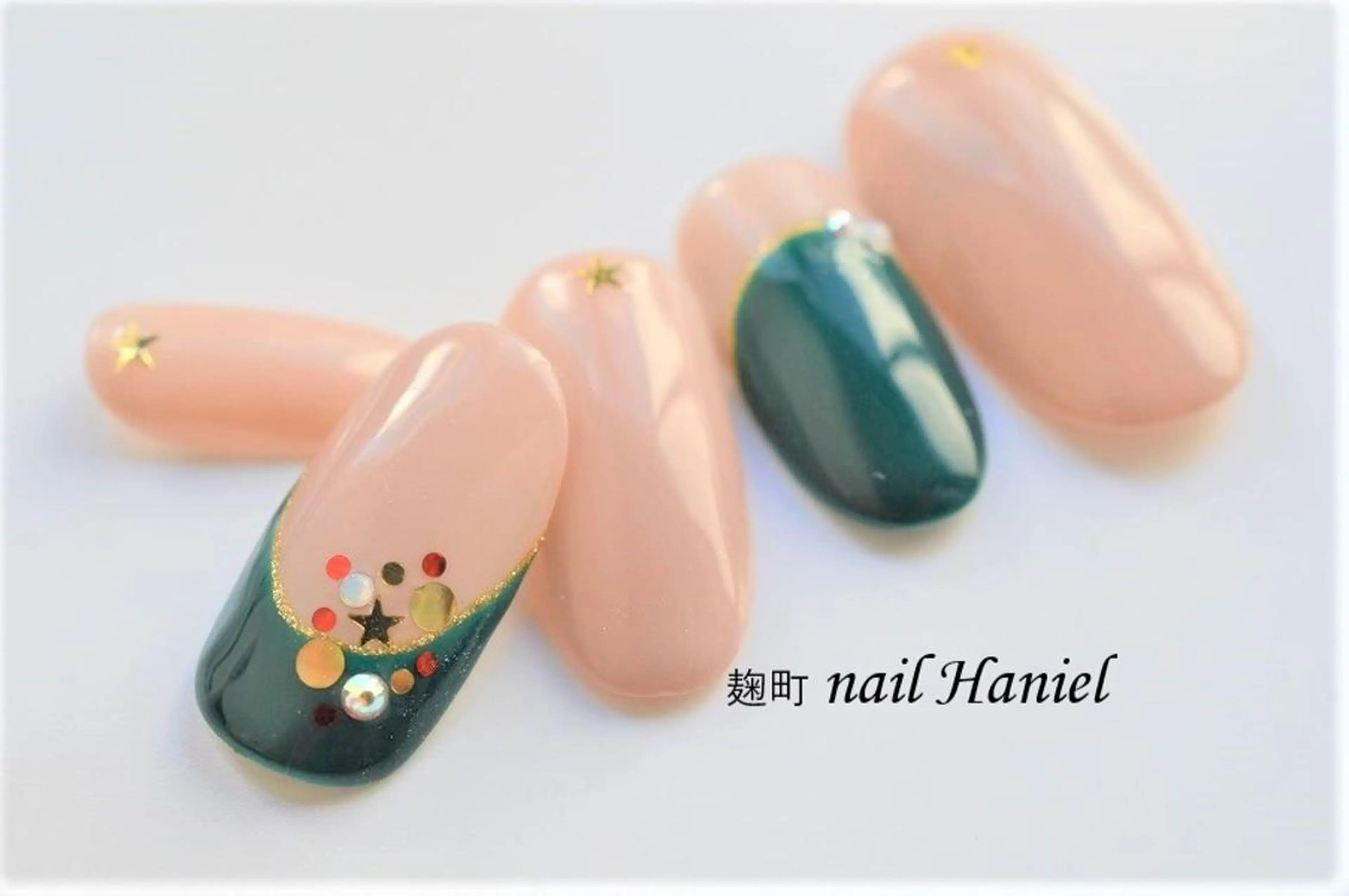 ネイル アートネイル ジェルネイル パラジェル 冬ネイル クリスマス nail Haniel所属・半蔵門サロンハニエル 魅神 ちよのネイルデザイン