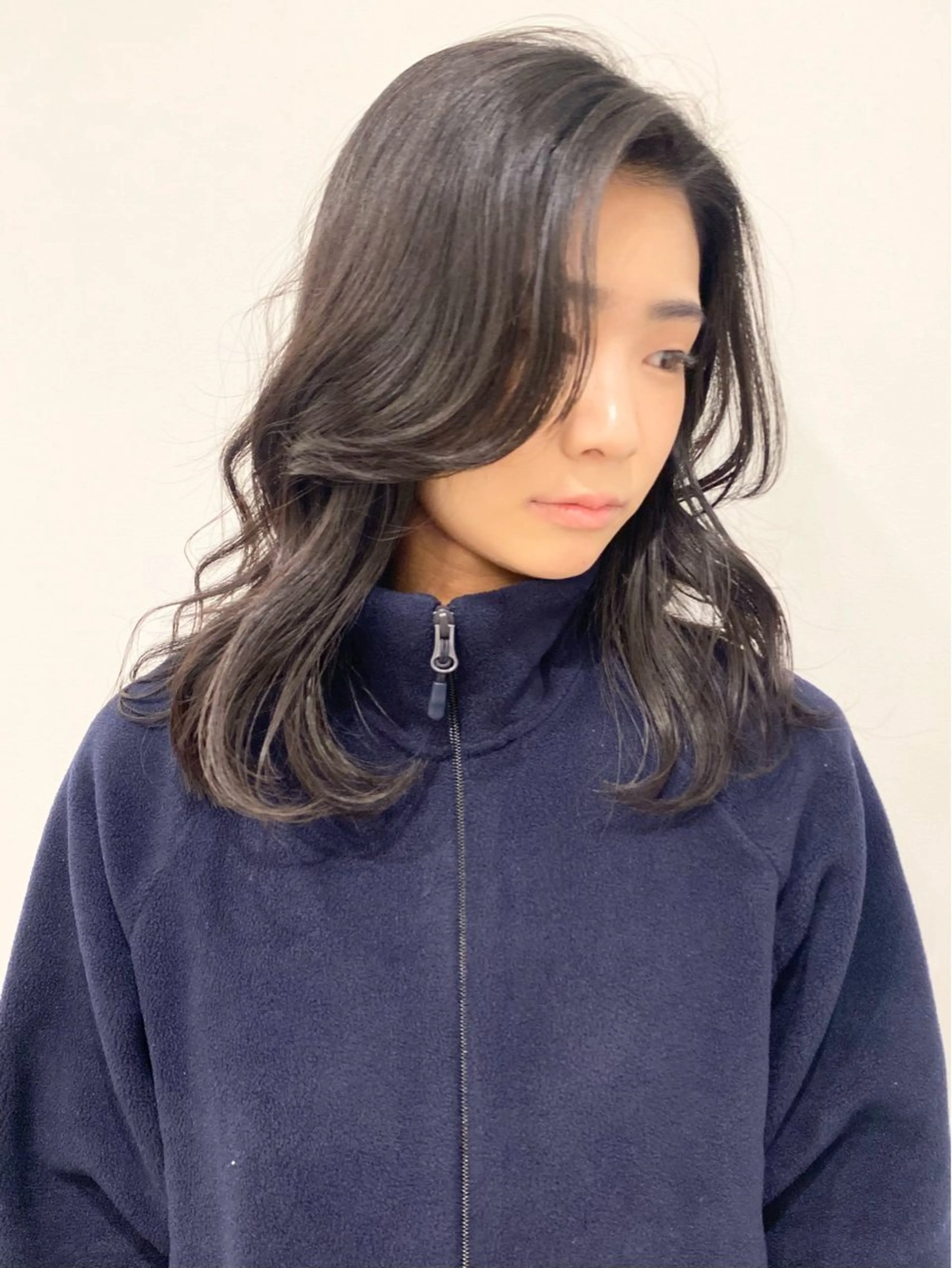 セミロング レイヤーカット カット 石山 /切りっぱなしボブのヘアスタイル