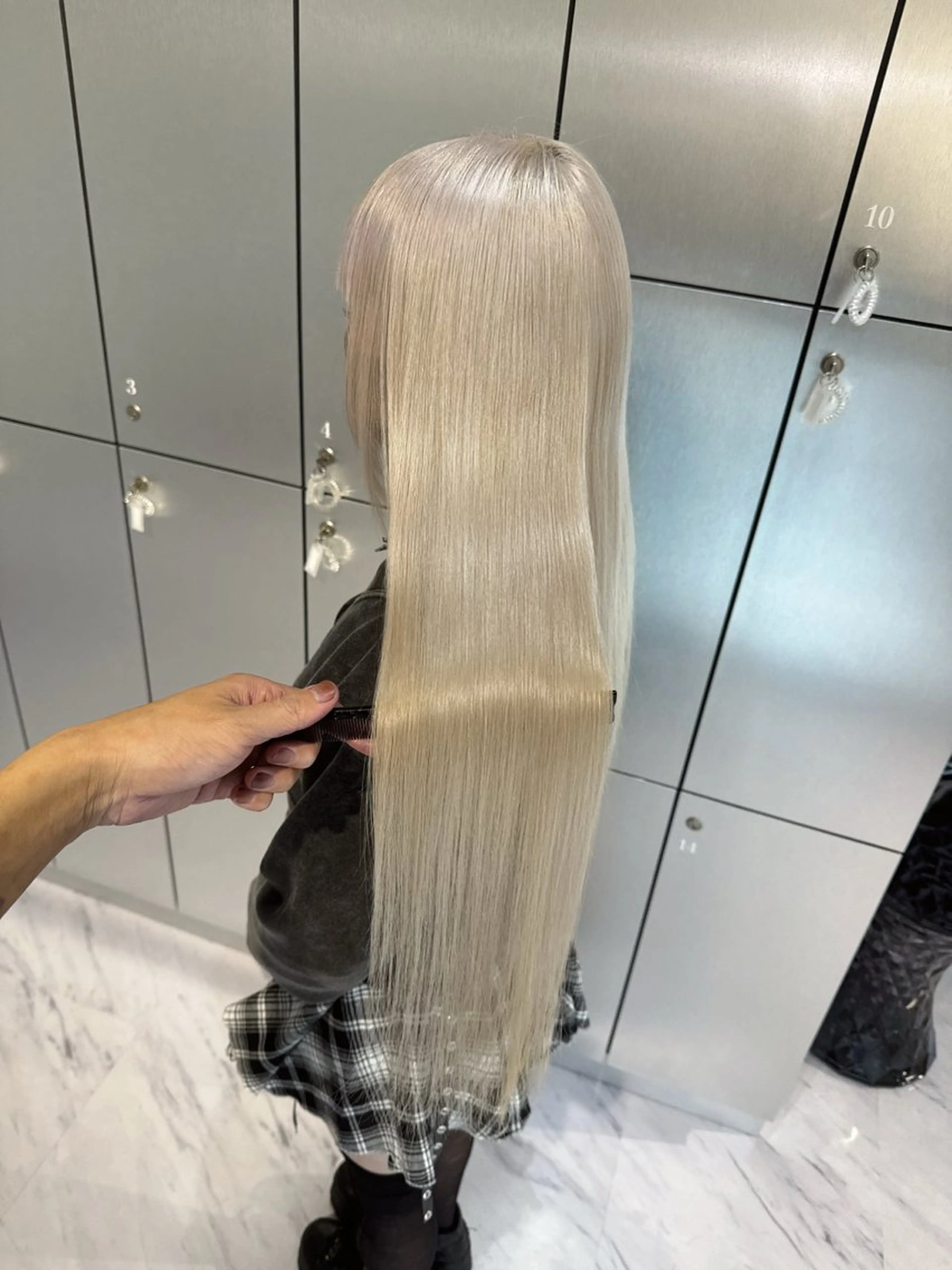 ロング ヘアカラー 🌟龍明🌟福岡 ハイトーン🌟のヘアスタイル