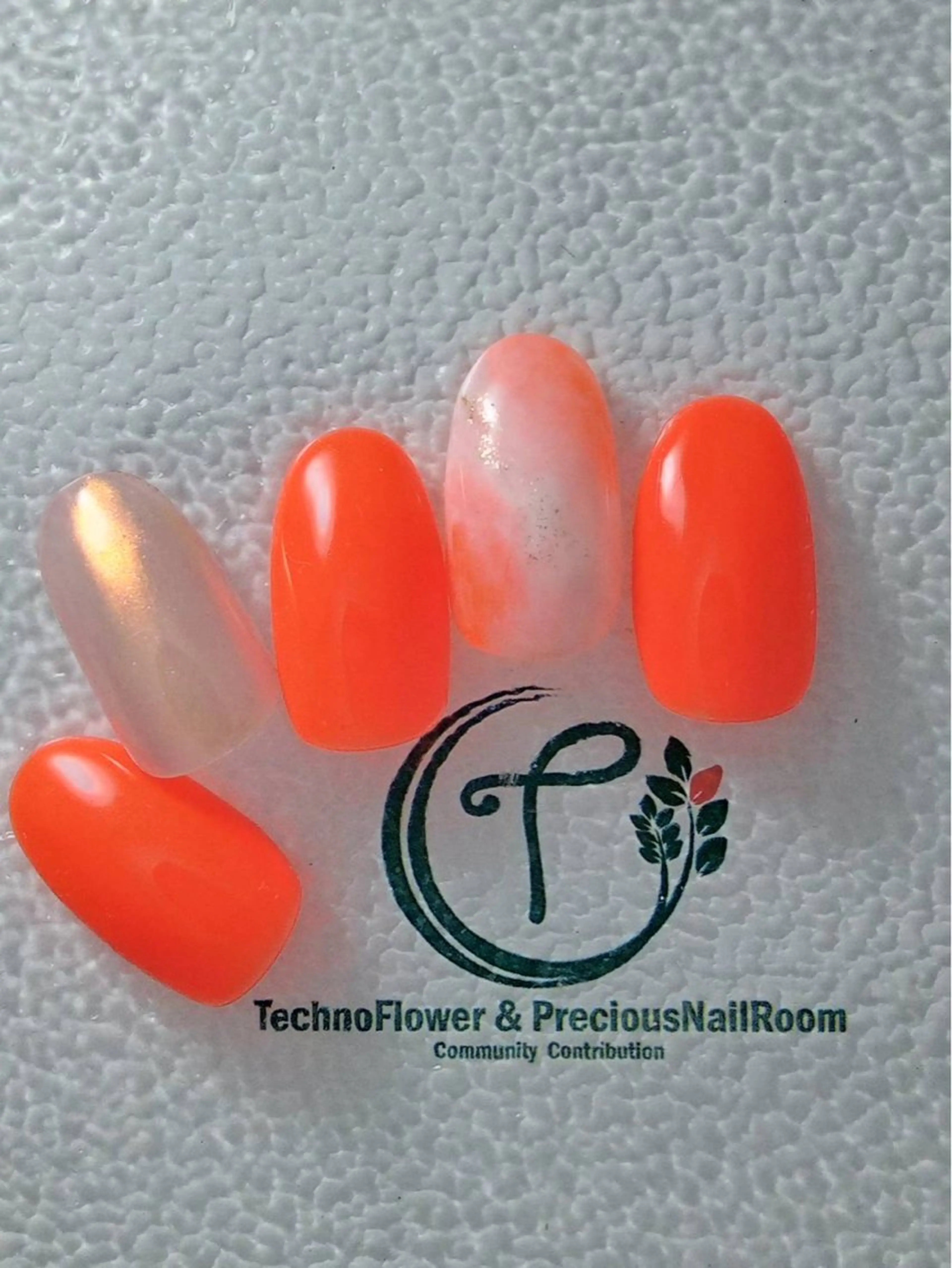 ネイル フラワーネイル ハンドネイル precious nail room所属・precious nail  roomのネイルデザイン
