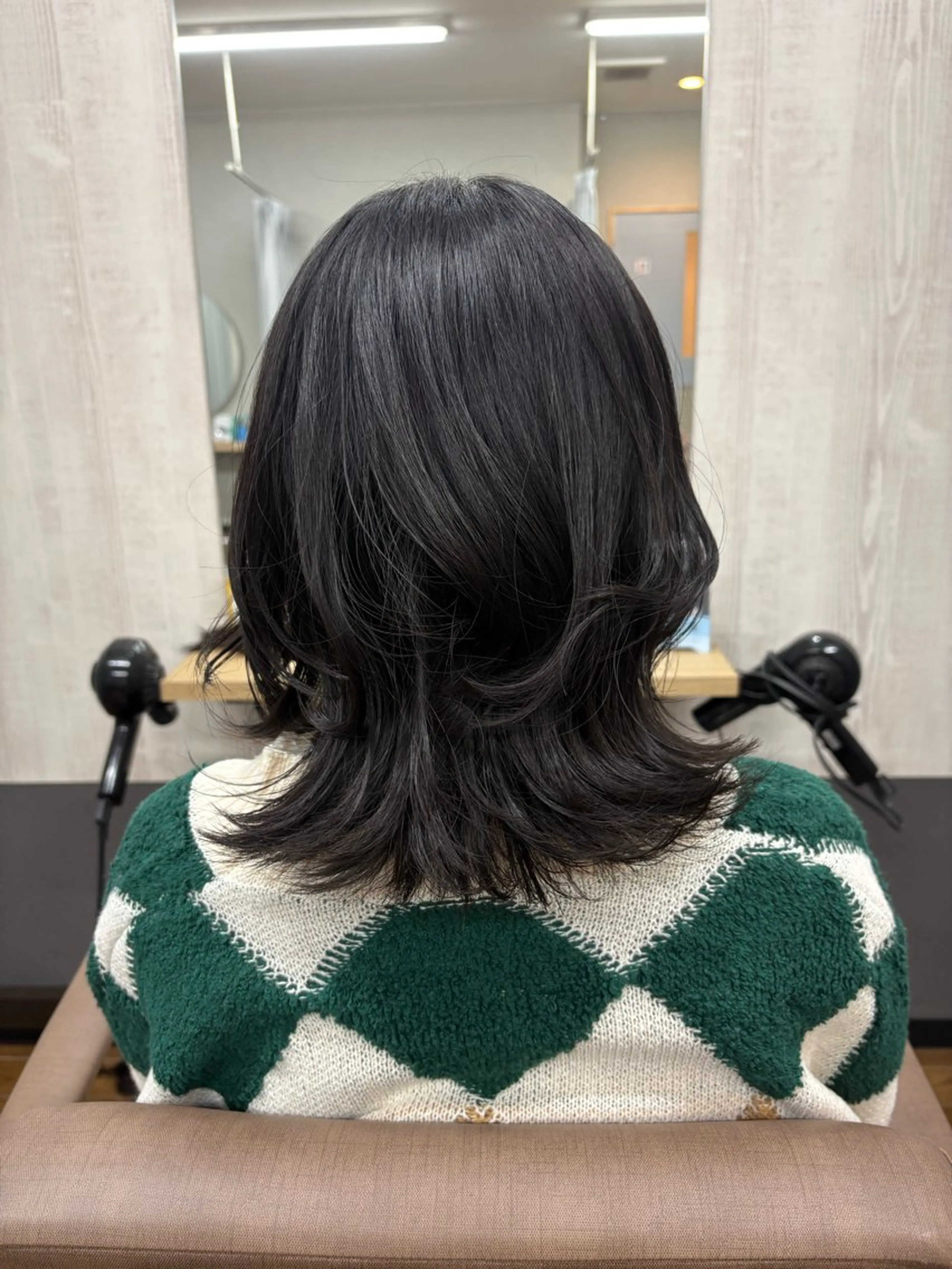 ミディアム レイヤーカット カット トリートメント TELA HAIR 稲毛店　千尋のヘアスタイル