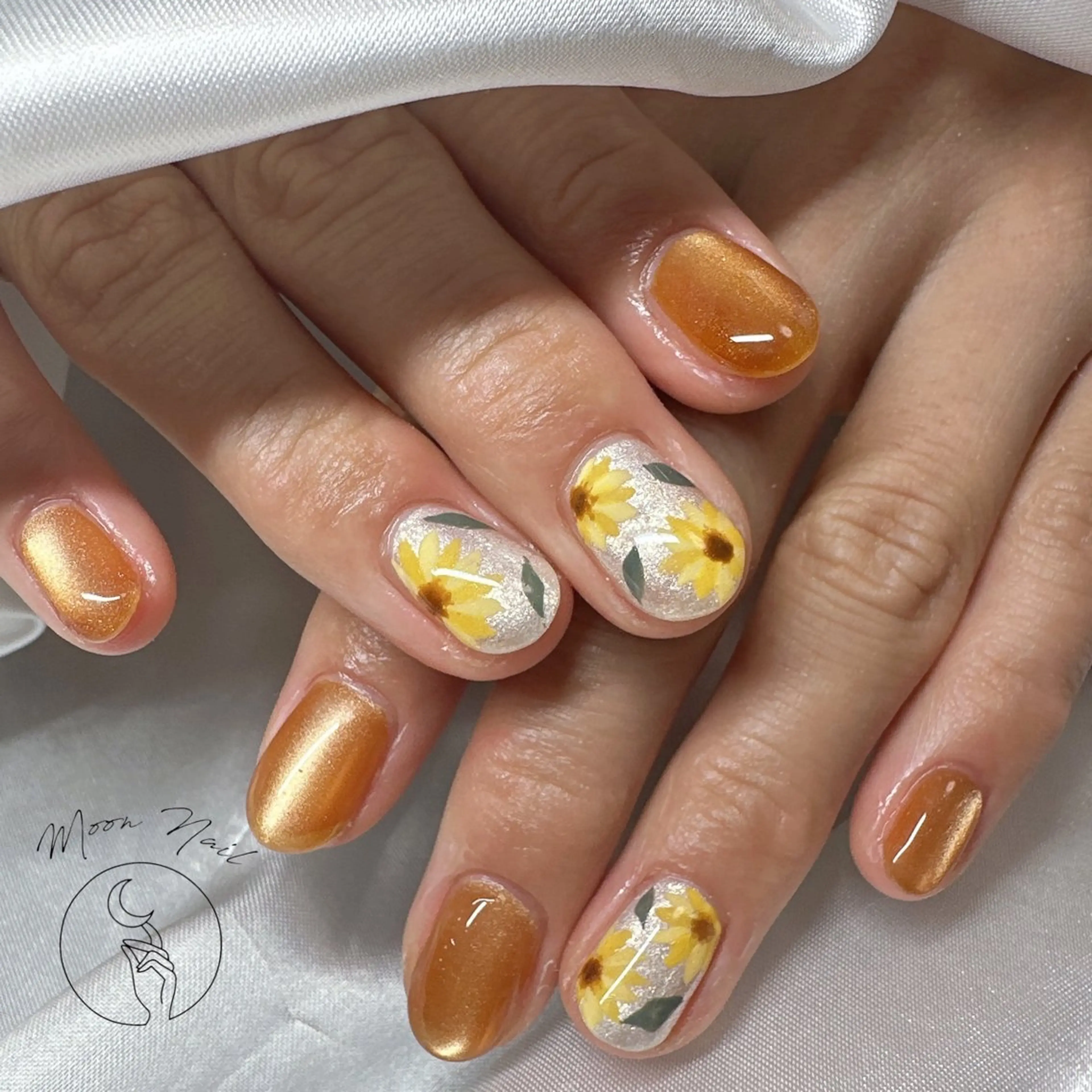 ネイル Moon  Nail /栄　大須のネイルデザイン