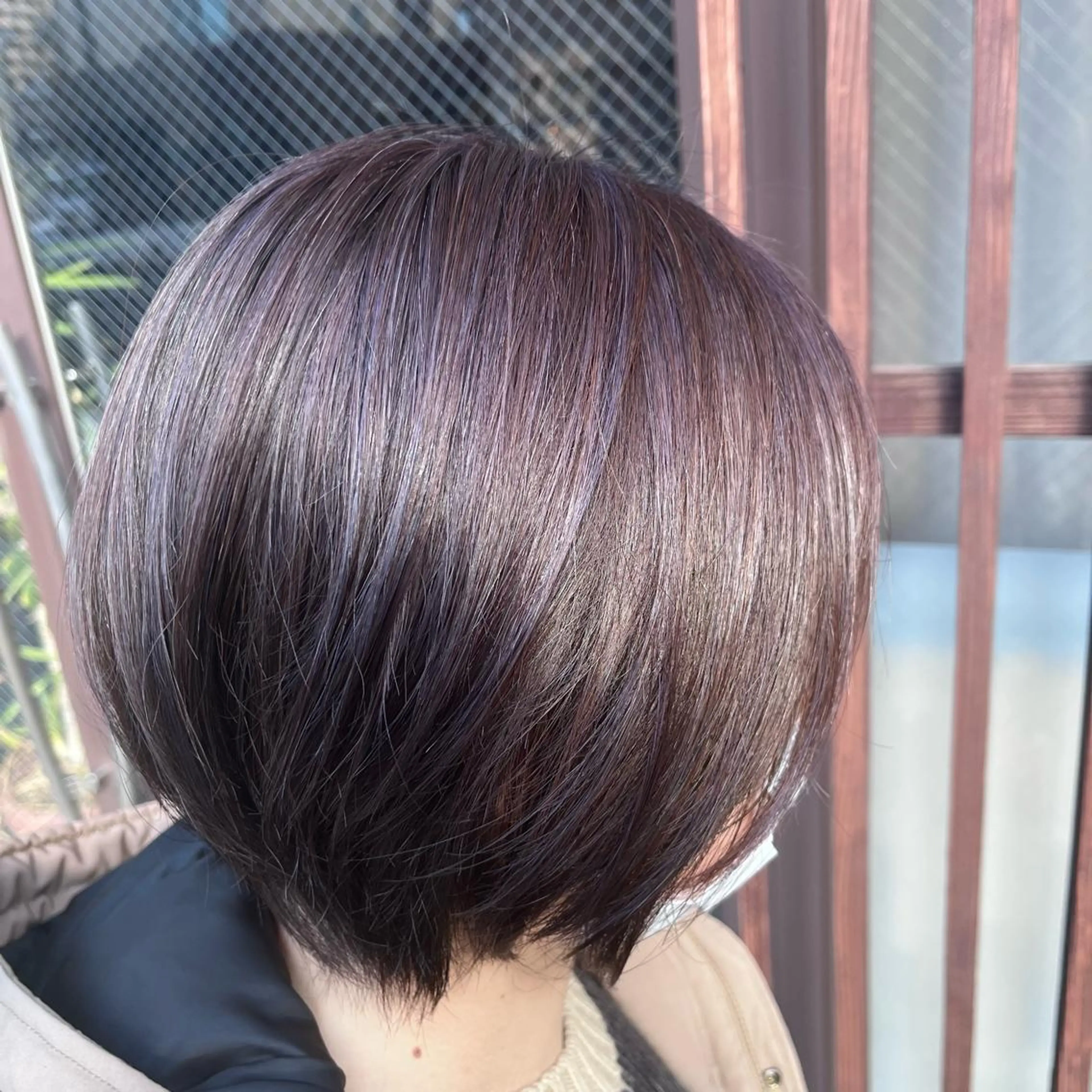 ショート アッシュ ハイライト ヘアカラー トリートメント Log(ログ)所属・Log 坂牛匠のヘアスタイル