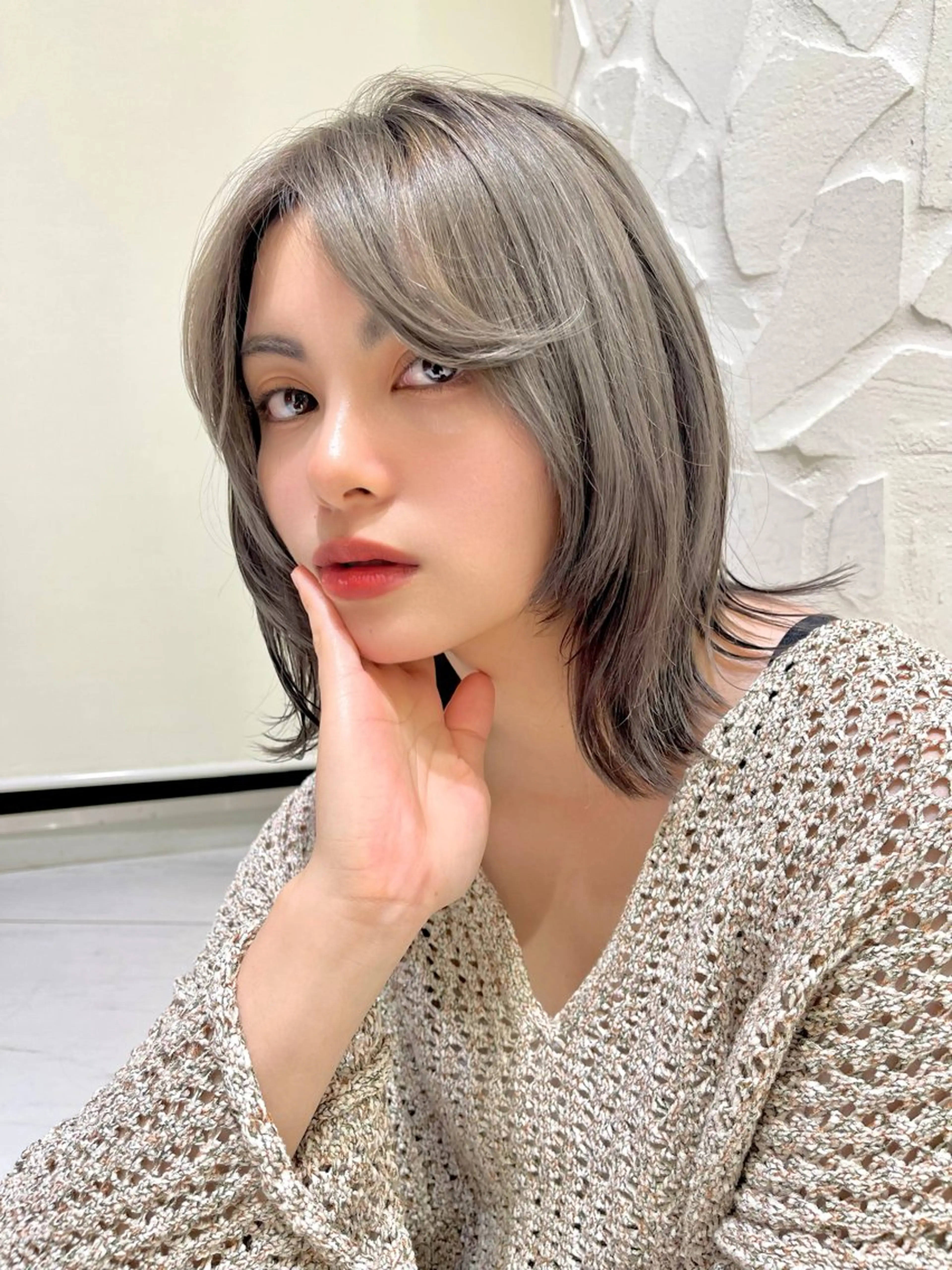 ミディアム カラー ベージュカラー 透明感カラー 由比藤理子 ブリーチカラー🌈のヘアスタイル