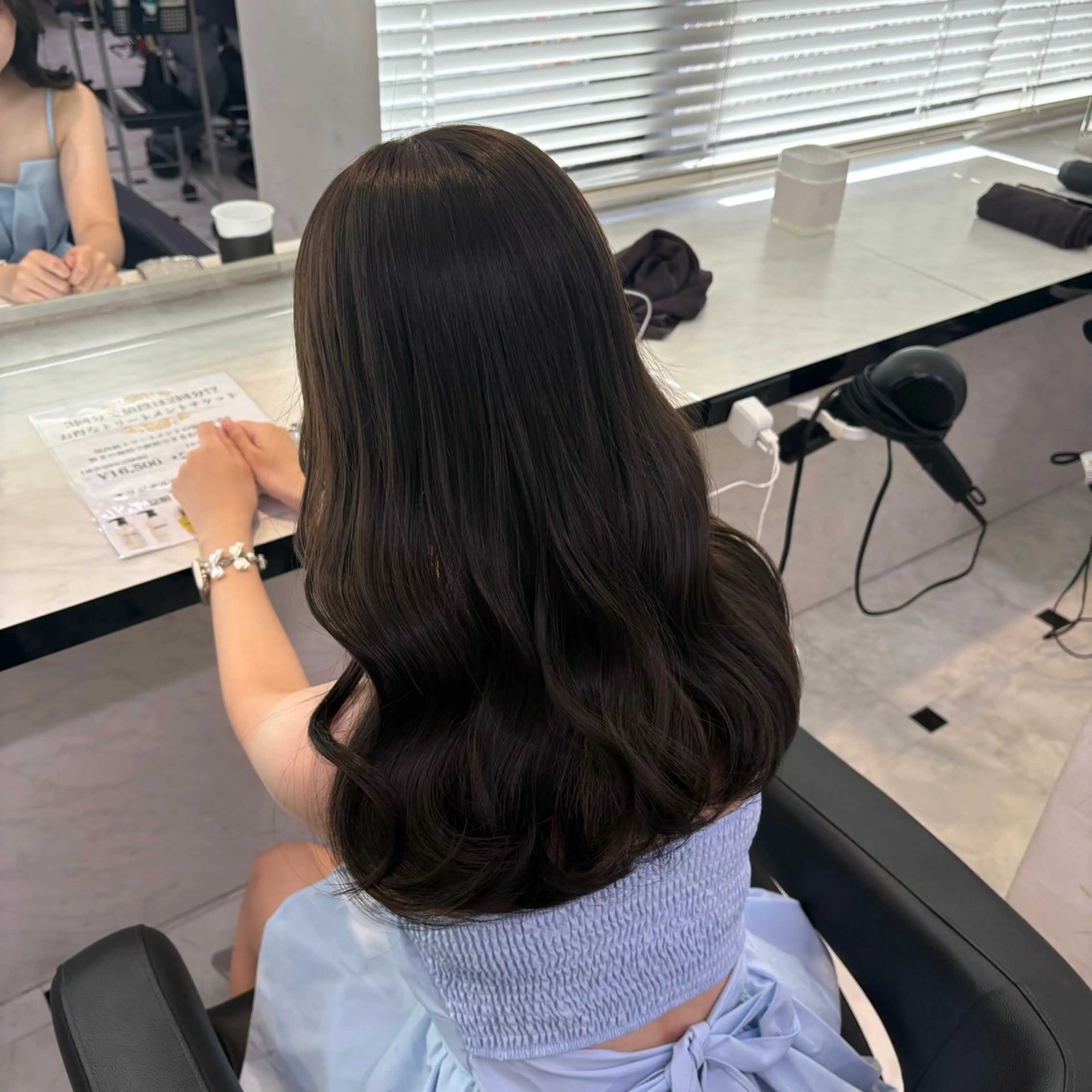 ロング カラー ヘアカラー トリートメント ヘッドスパ ヘアセット 透明感ベージュカラー ♡上野♡AIのヘアスタイル