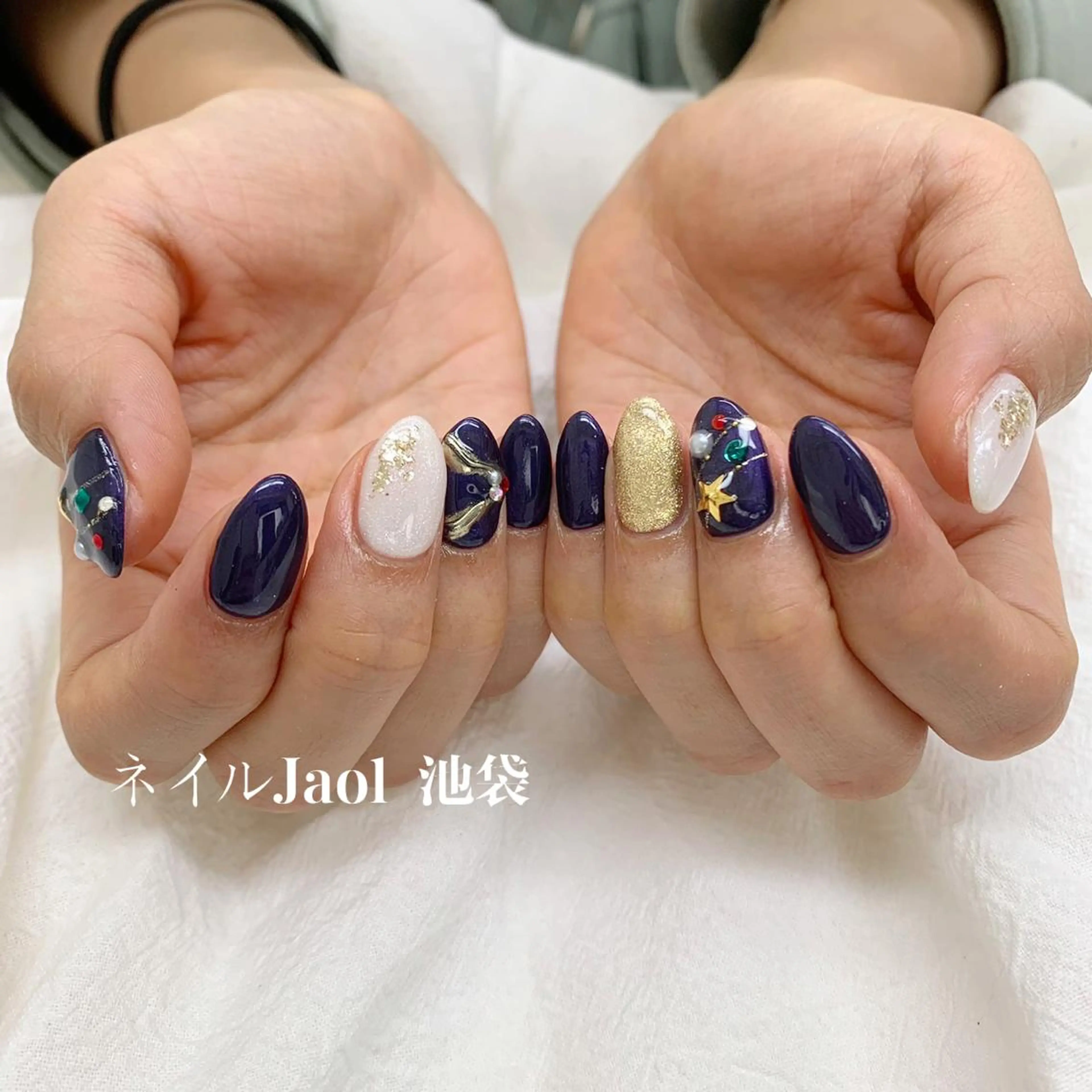 ミディアム クリスマス nail jaol池袋店所属・ネイルJaol 池袋のネイルデザイン