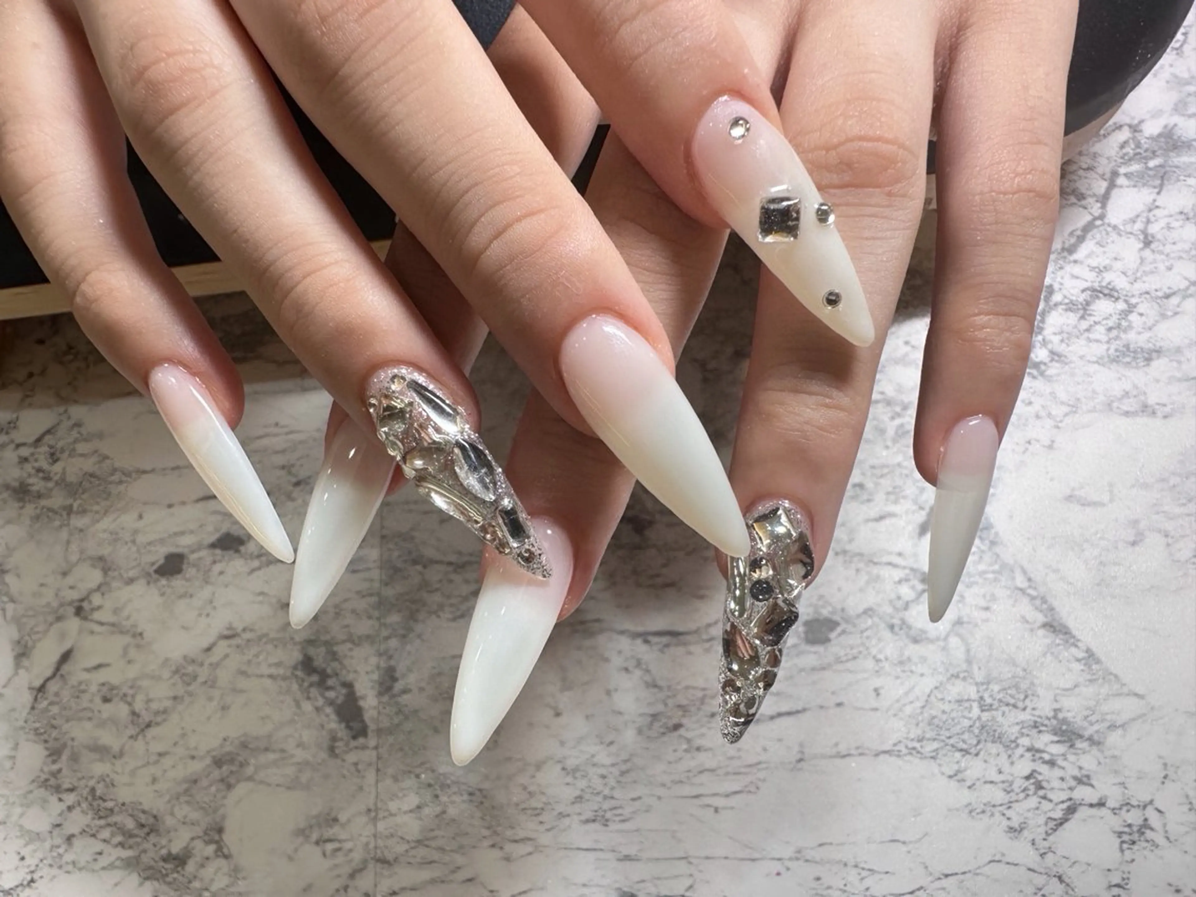 ネイル Nail💅ANDY 当日予約⭕️難波すぐのネイルデザイン