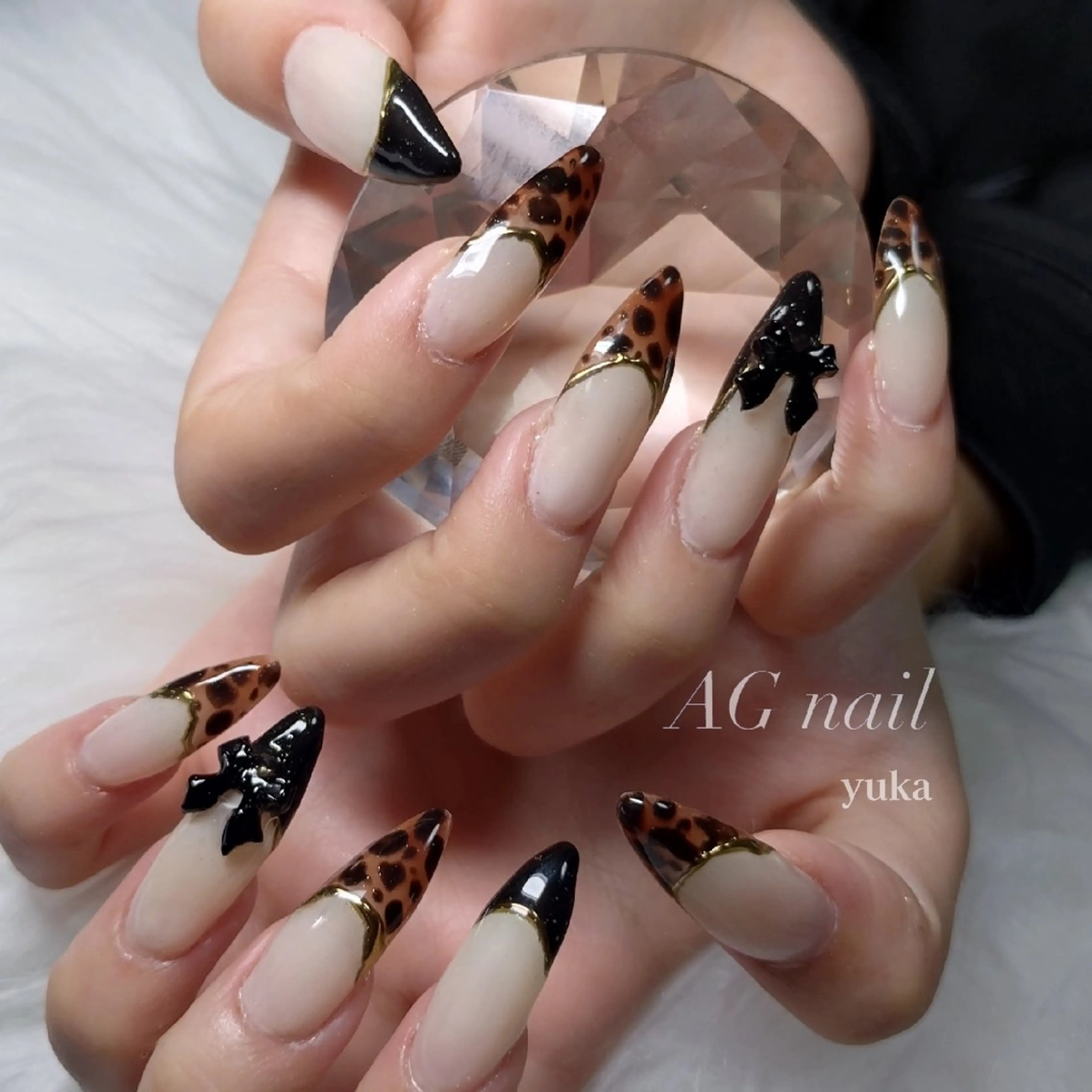 ネイル アニマル柄 フレンチネイル ミラーネイル ハンドネイル AG nail 〚　yuka　〛のネイルデザイン