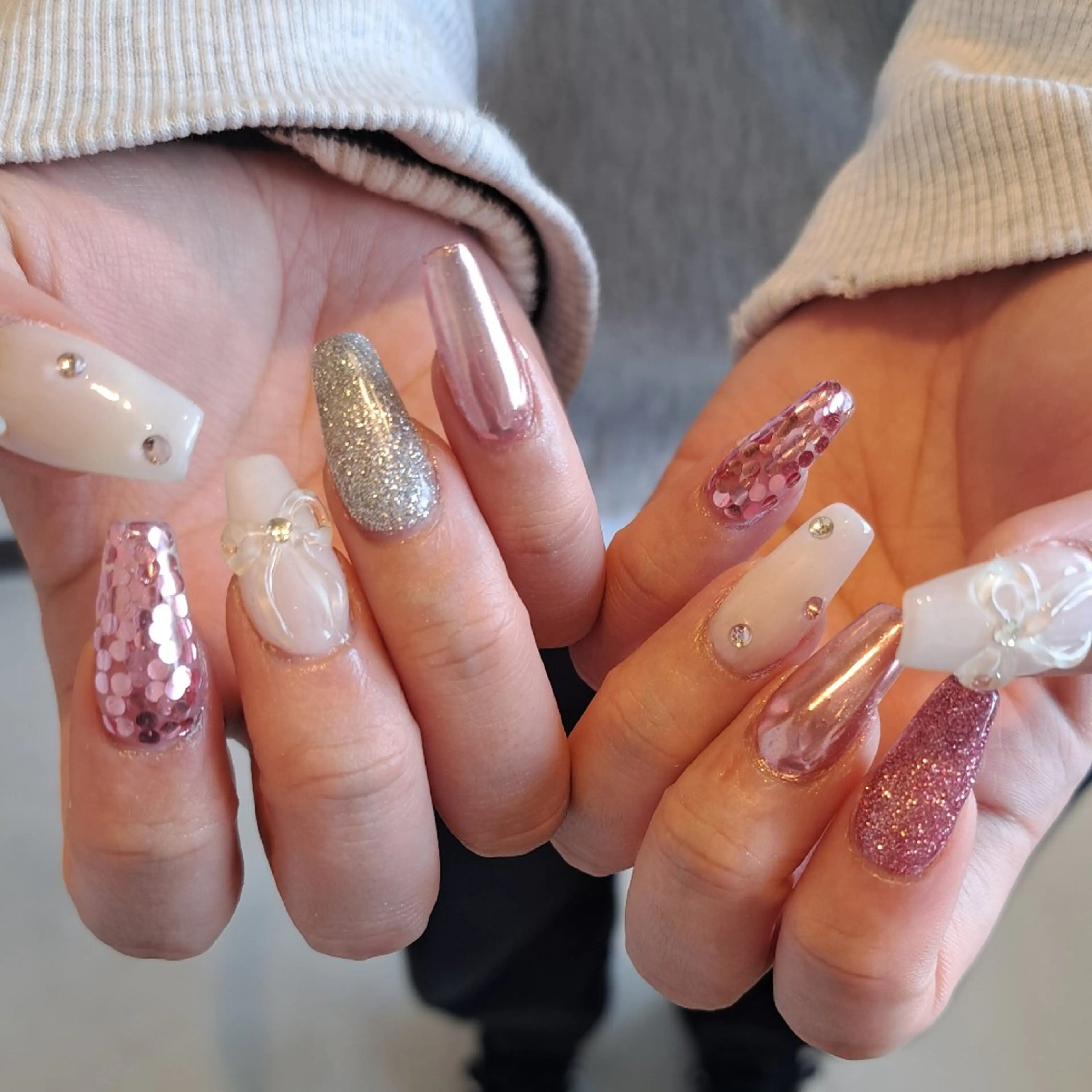 ネイル アートネイル 長さ出し ホログラムネイル ミラーネイル 持ち込み Nail mood /アートし放題のネイルデザイン