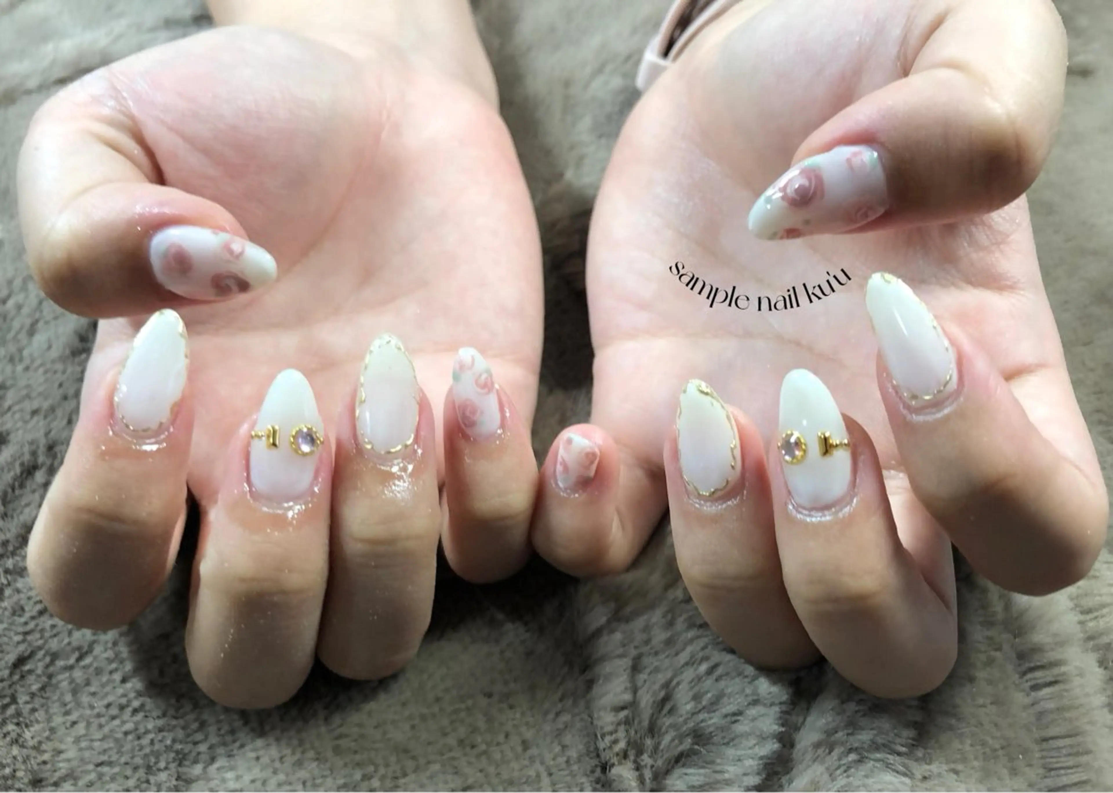 セミロング サロンku'u所属・salon kuuのネイルデザイン