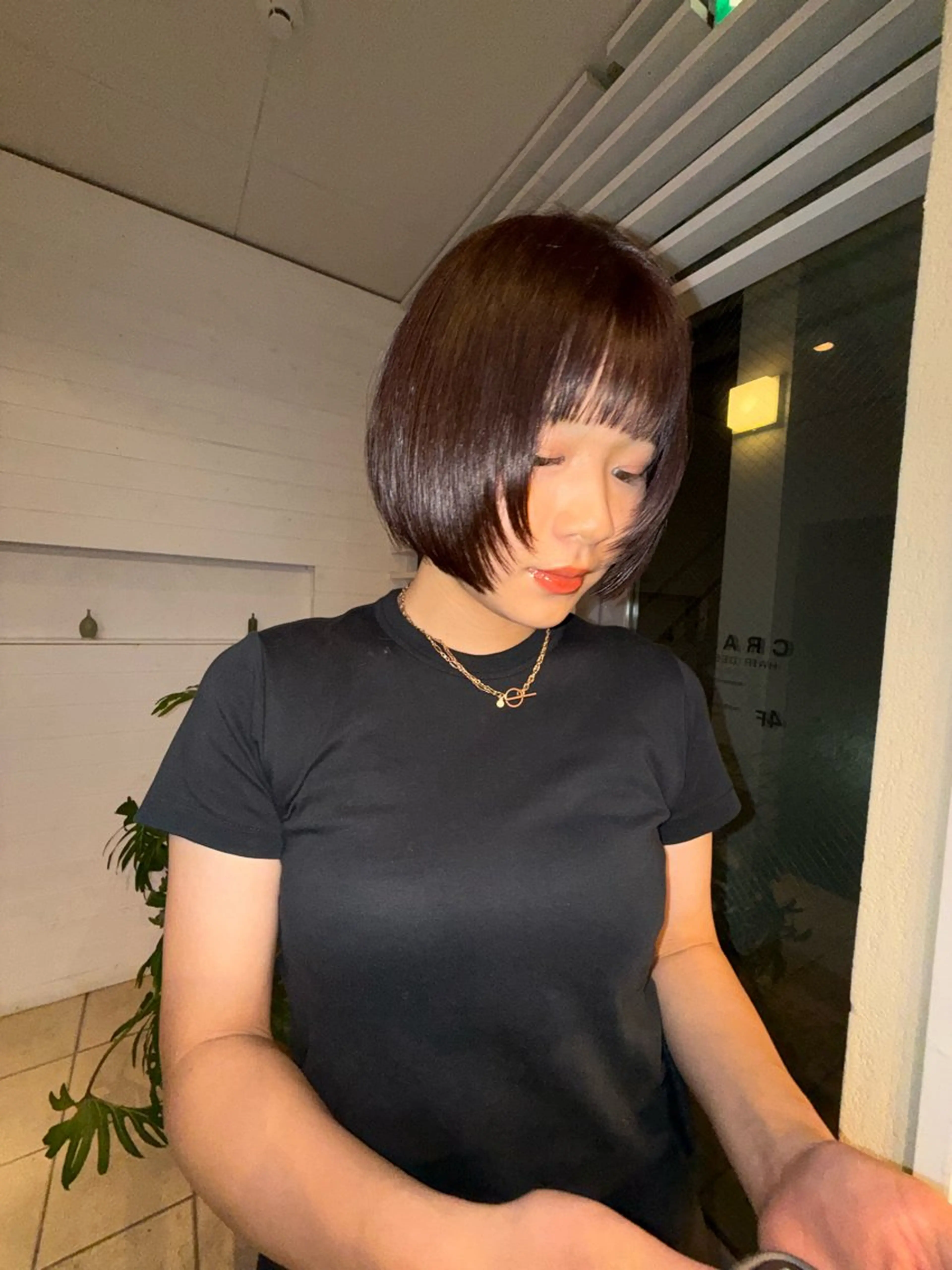 ショート カラー ブラウンカラー ボブ 顔周りカット YURiA レイヤー🫧暖色のヘアスタイル