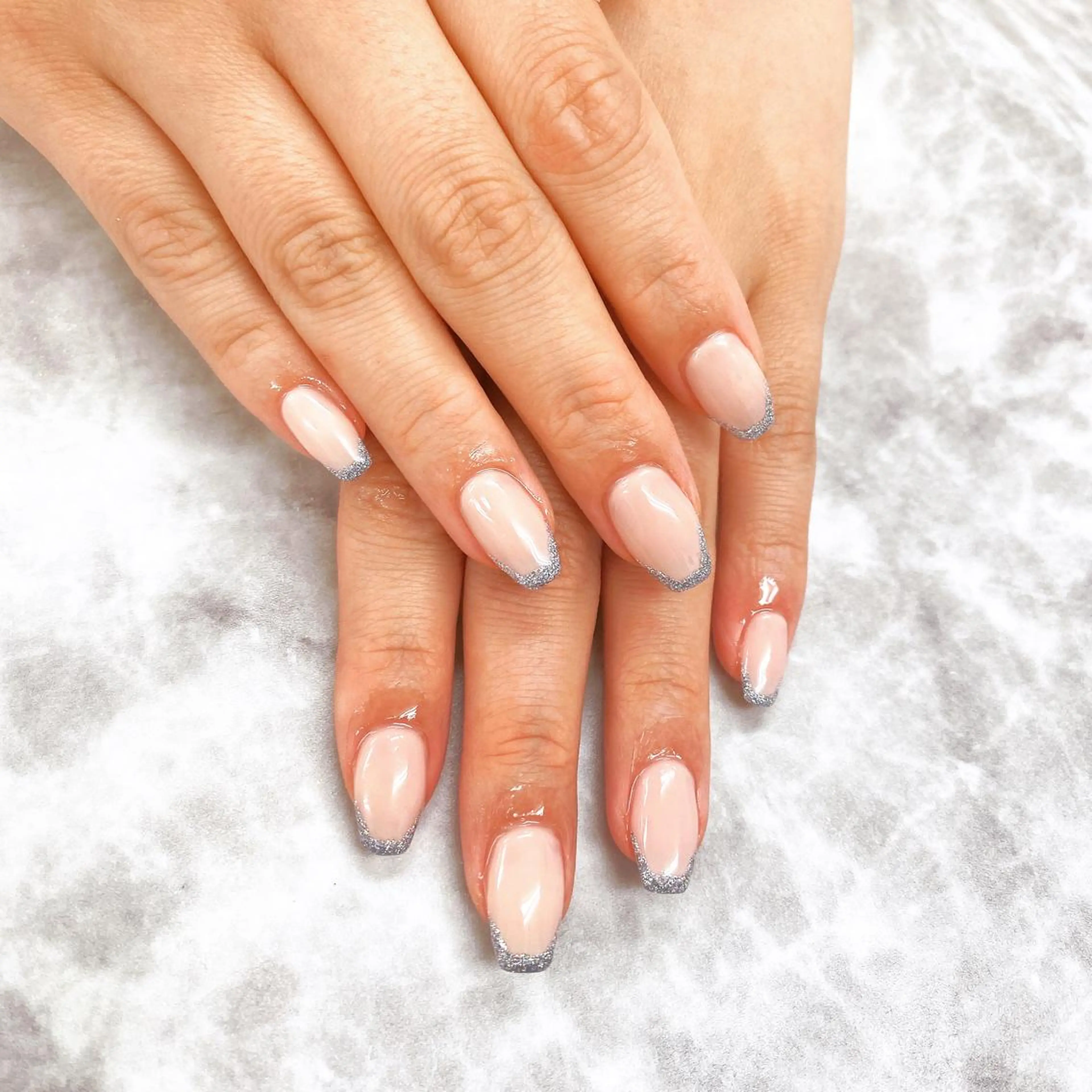 ネイル フレンチネイル スクエアネイル ハンドネイル N._._.claw[エヌクロー]所属・N._._. clawのネイルデザイン