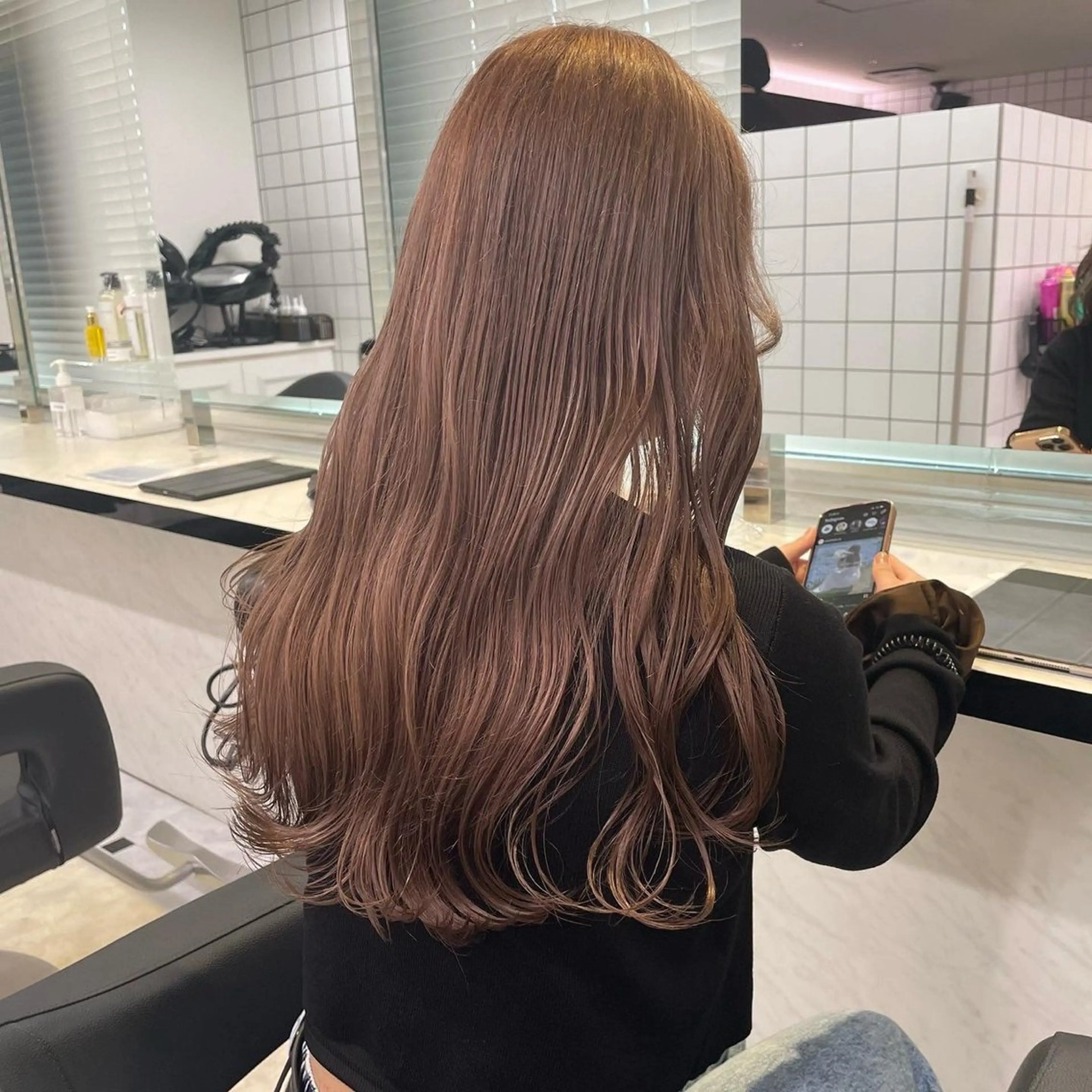 セミロング カラー ヘアカラー トリートメント 韓国風レイヤー透明感 カラー/岡田悠希のヘアスタイル