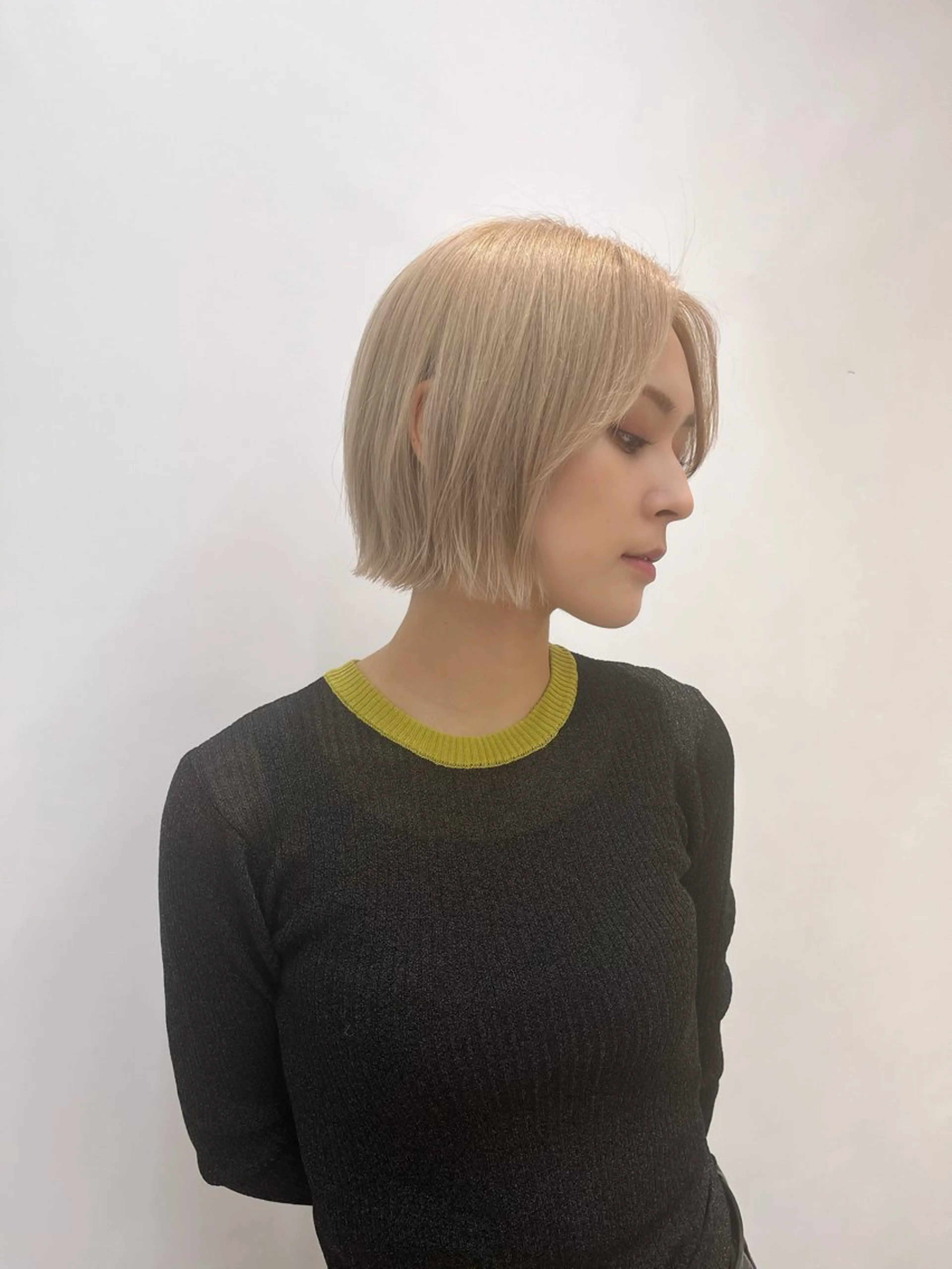 ミディアム カラー レイヤーカット 韓国🇰🇷EMIのヘアスタイル