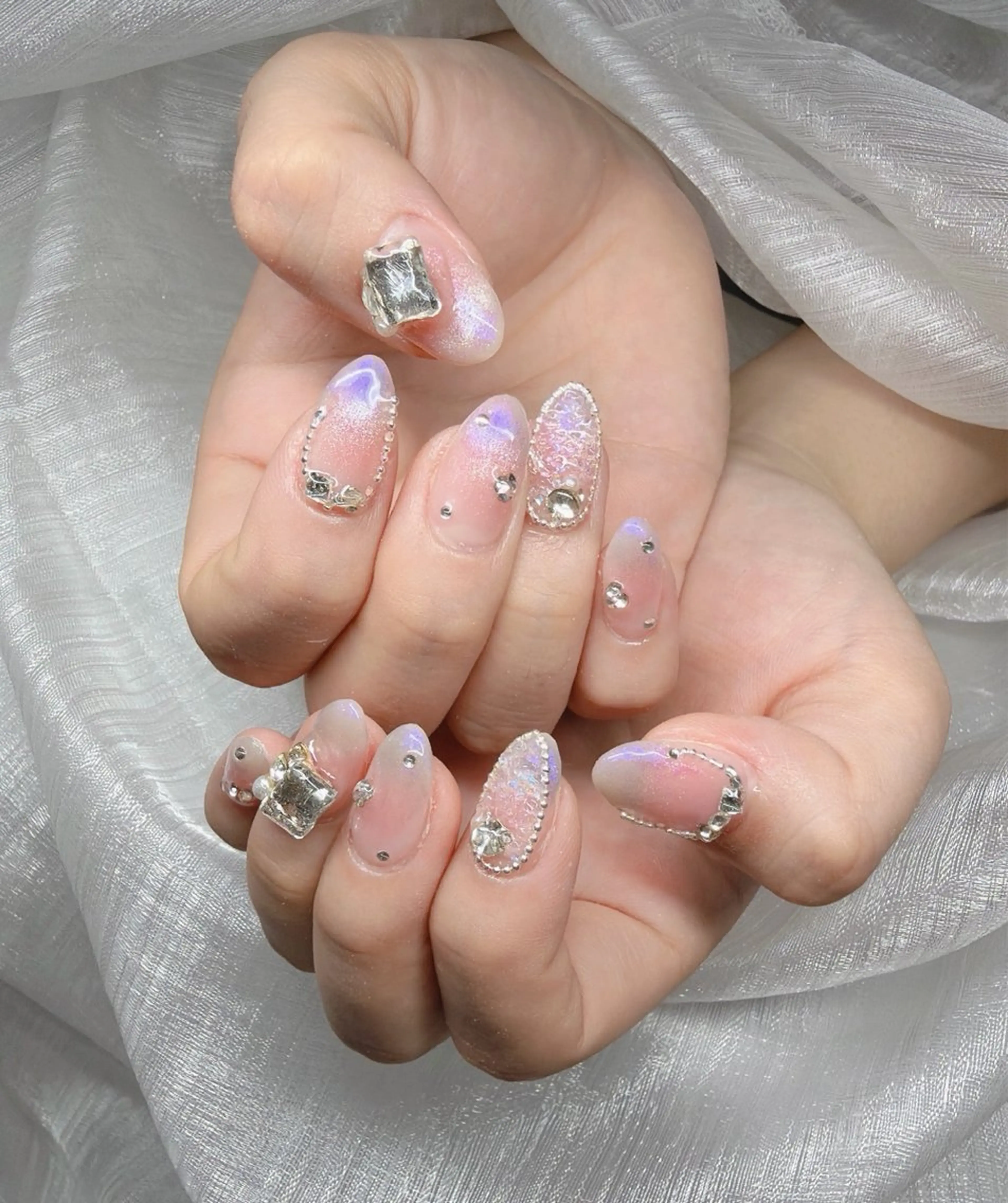 ネイル 長さ出し グラデーション 卒業式 キラキラネイル マグネットネイル ハンドネイル Lee Nailsのネイルデザイン