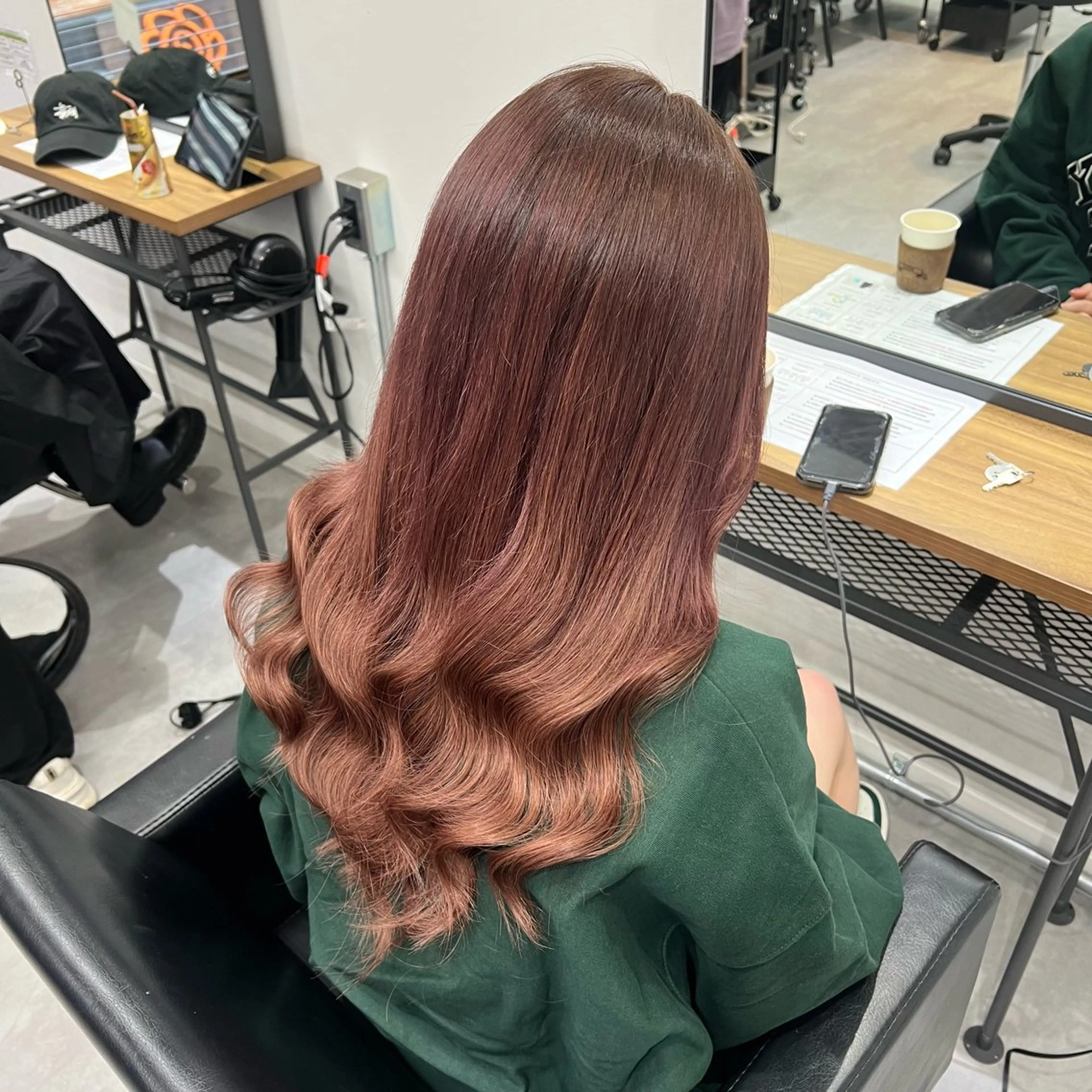ロング カラー シールエクステ ブリーチ ブラウンカラー レッドカラー エクステ いろあそび所属・カットモデル募集 八王子/kyocoのヘアスタイル