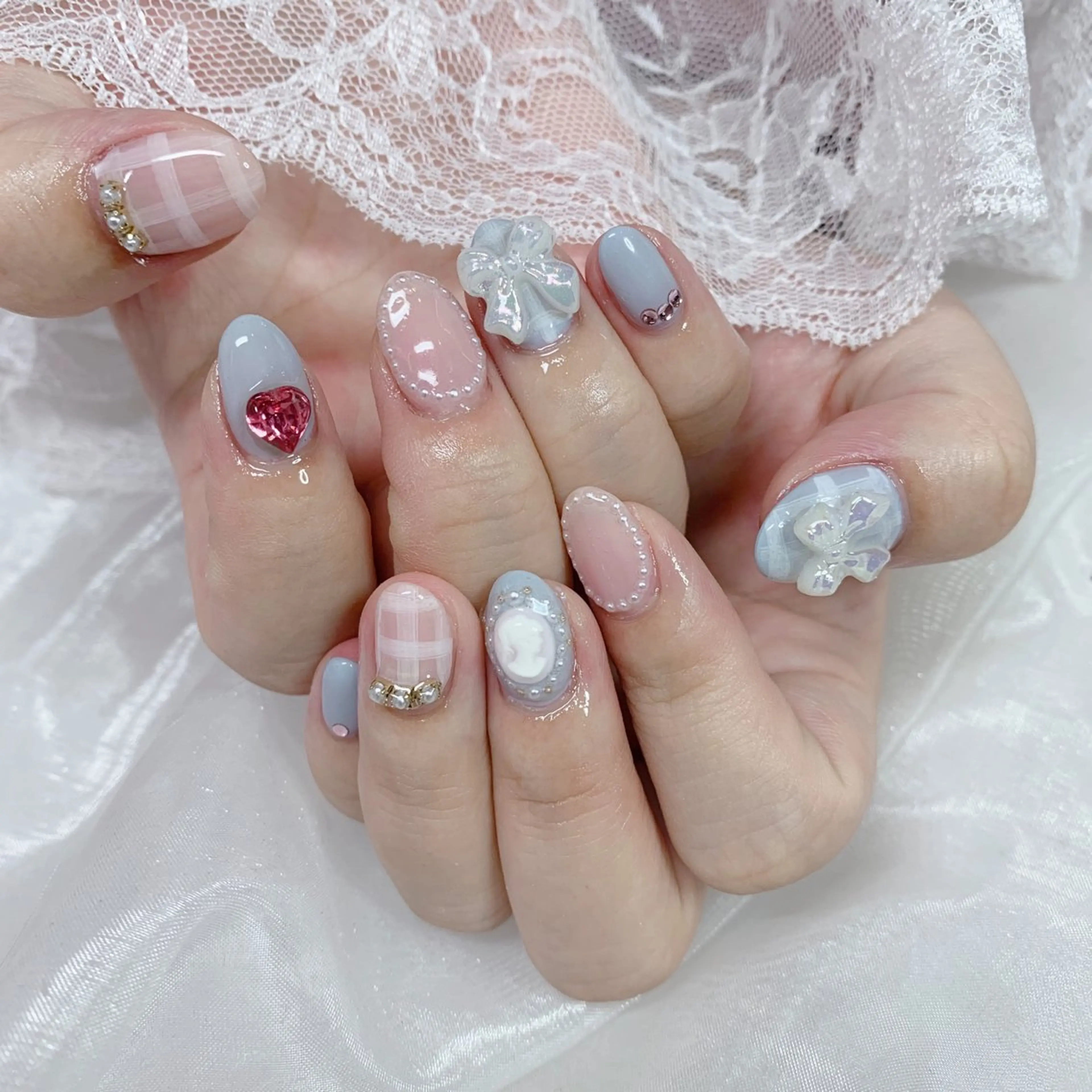 ネイル ハンドネイル La neige* yuki 🥯🍑のネイルデザイン