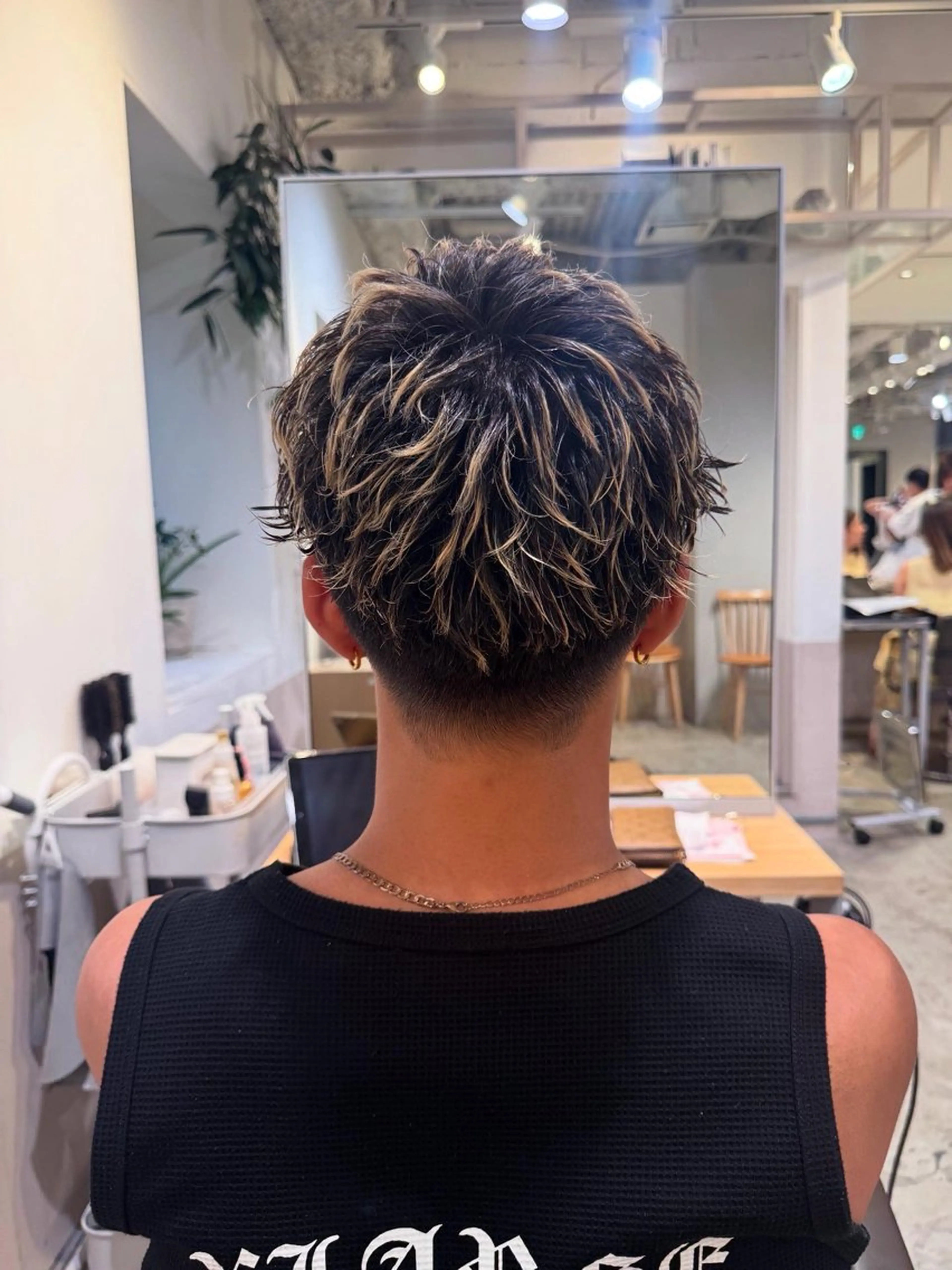パーマ メンズ メンズパーマ スパイキーショート カット パーマ トリートメント 🎀縮毛矯正／メンズ パーマ🌀／りんのヘアスタイル